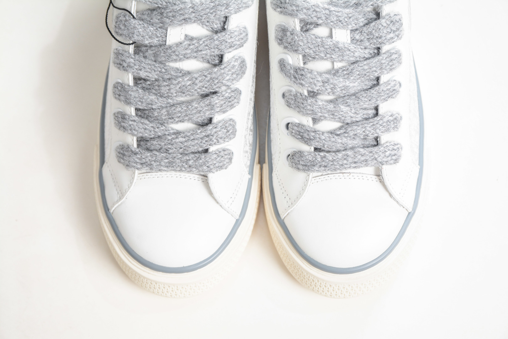 Dior B33 运动鞋 2026ss春夏新品 重新诠释经网球鞋 3SN303ZWNYQ H900