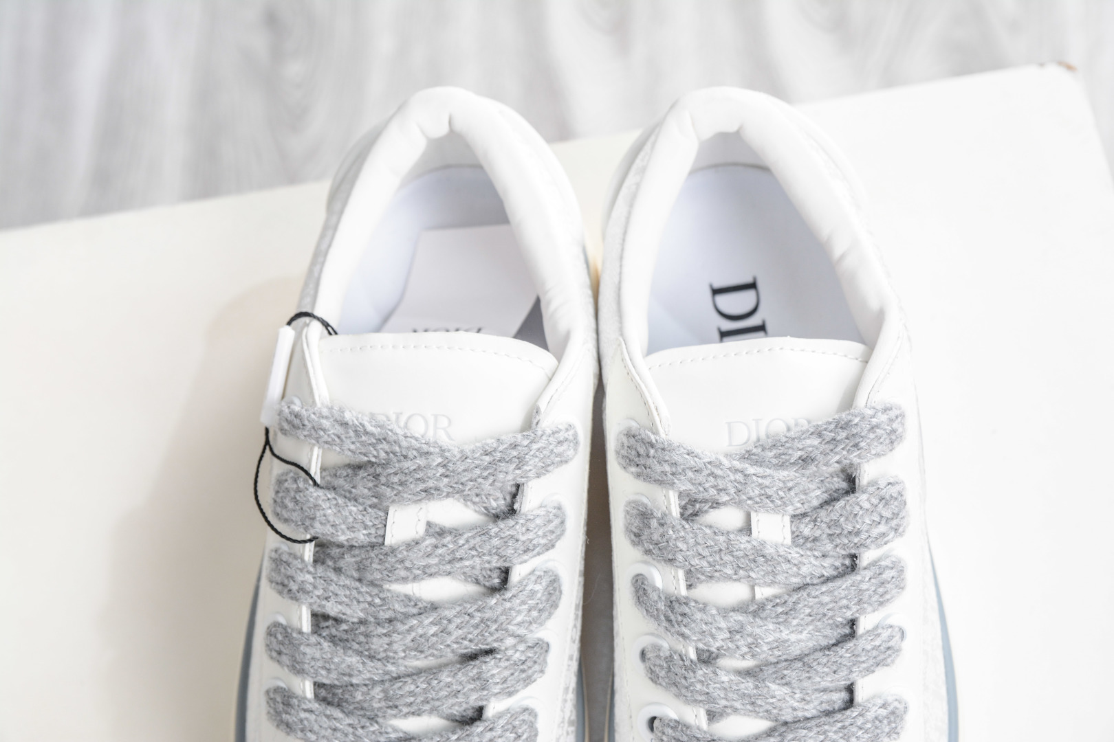 Dior B33 运动鞋 2026ss春夏新品 重新诠释经网球鞋 3SN303ZWNYQ H900