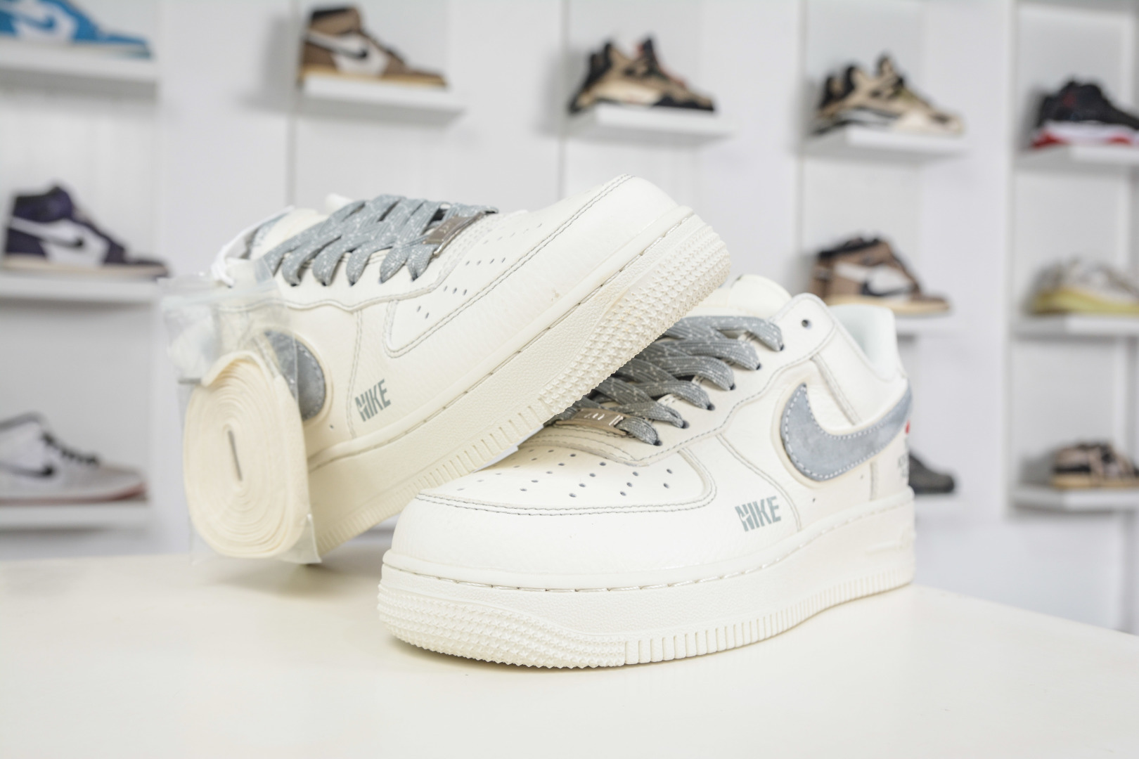 The North Face x NIke Air Force 1 北面联名-米白灰 KG6699-F41-Top High Quatity Cheap Sneakers Fashion Clothing Clothes Bags handbags Shoes of all Brand wholesale With The best Quality And Beautiful Price from China Factory Chinese suppliers wholesaler seller The North Face x NIke Air Force 1 北面联名-米白灰 KG6699-F41