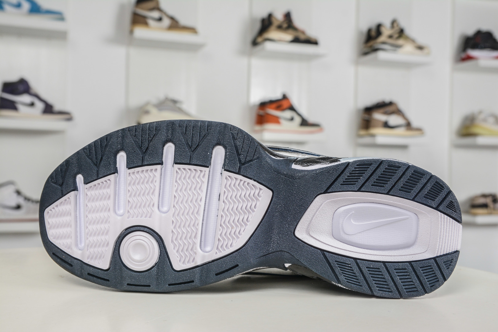NK Air Monarch IV M2K 涂鸦复古潮流运动舒适老爹鞋 415445-102-Top High Quatity Cheap Sneakers Fashion Clothing Clothes Bags handbags Shoes of all Brand wholesale With The best Quality And Beautiful Price from China Factory Chinese suppliers wholesaler seller NK Air Monarch IV M2K 涂鸦复古潮流运动舒适老爹鞋 415445-102