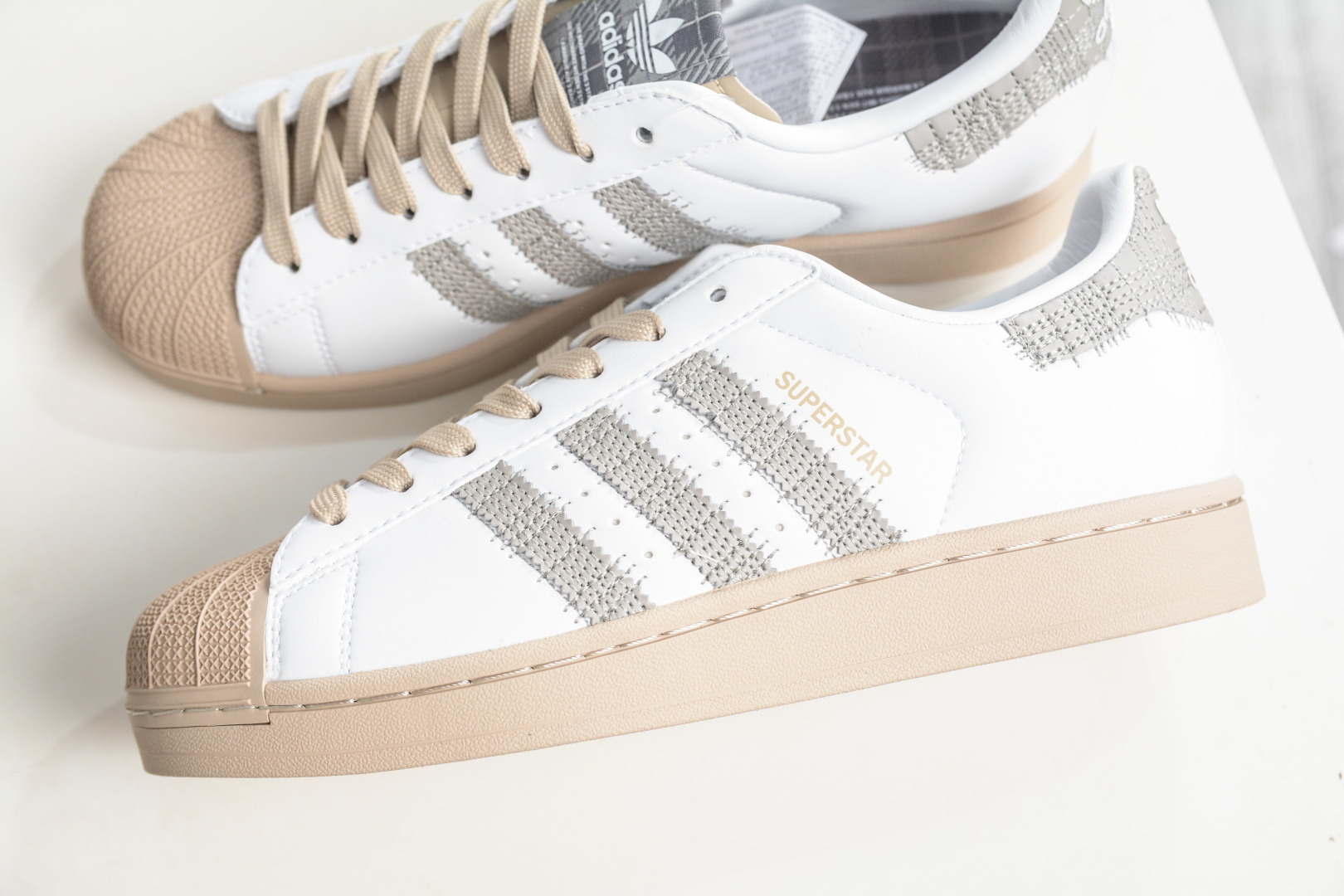 AD Originals Superstar 2 贝壳头 HP7107-Top High Quatity Cheap Sneakers Fashion Clothing Clothes Bags handbags Shoes of all Brand wholesale With The best Quality And Beautiful Price from China Factory Chinese suppliers wholesaler seller AD Originals Superstar 2 贝壳头 HP7107