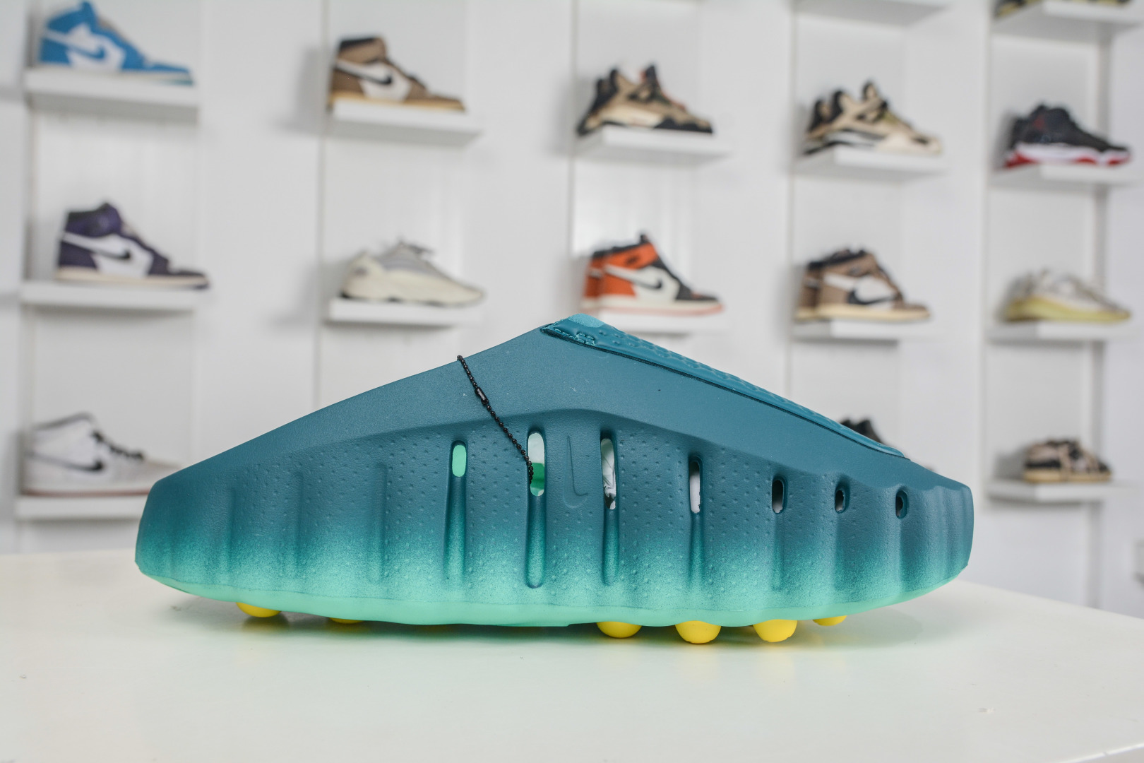PNK Mind 001 黑科技足底按摩舒适贴合训练鞋 HQ4307-301-Top High Quatity Cheap Sneakers Fashion Clothing Clothes Bags handbags Shoes of all Brand wholesale With The best Quality And Beautiful Price from China Factory Chinese suppliers wholesaler seller PNK Mind 001 黑科技足底按摩舒适贴合训练鞋 HQ4307-301