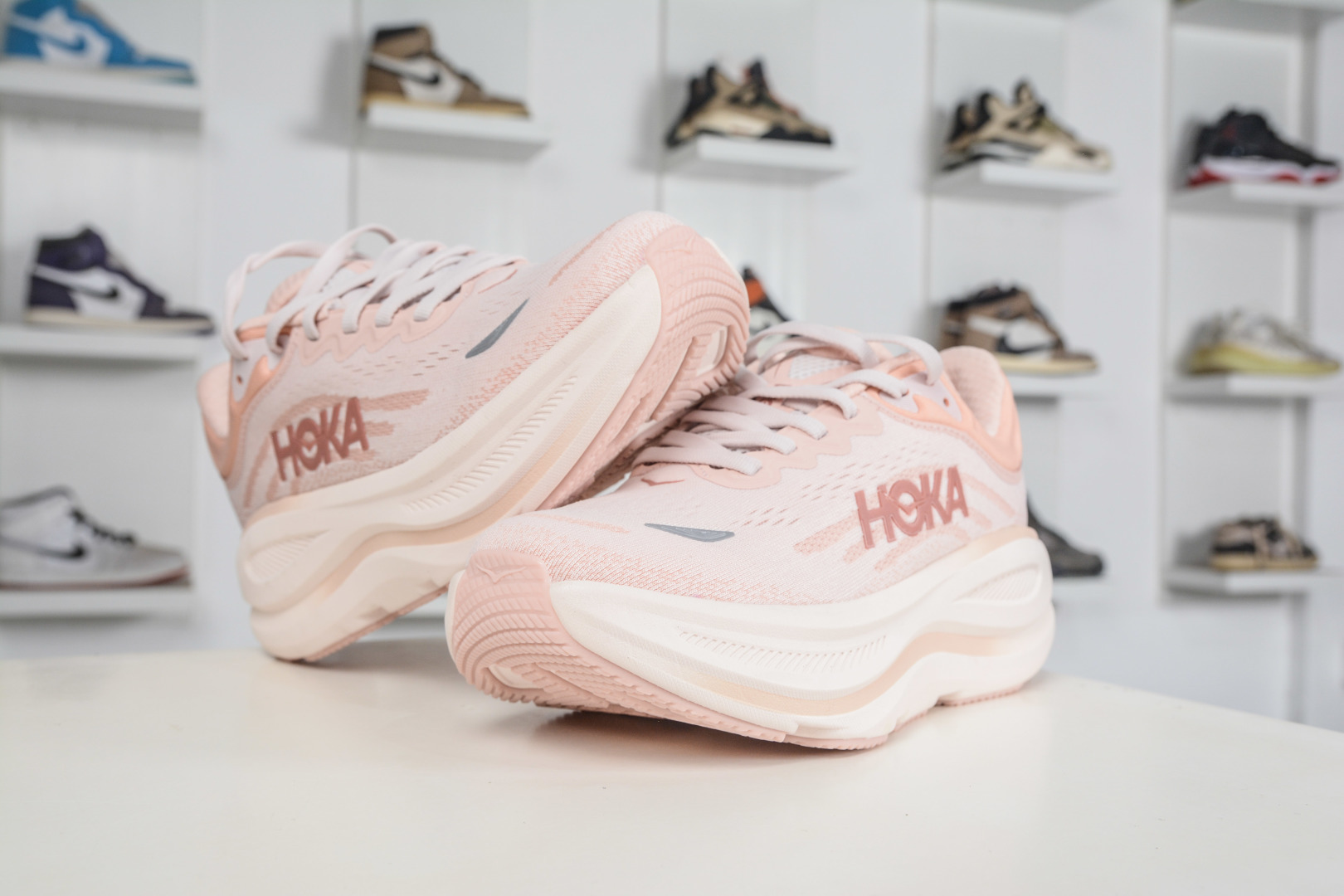 CS版 HOKA ONE ONE Bondi 9 邦迪九代 机能缓震跑鞋 1162012/RLTT-Top High Quatity Cheap Sneakers Fashion Clothing Clothes Bags handbags Shoes of all Brand wholesale With The best Quality And Beautiful Price from China Factory Chinese suppliers wholesaler seller CS版 HOKA ONE ONE Bondi 9 邦迪九代 机能缓震跑鞋 1162012/RLTT