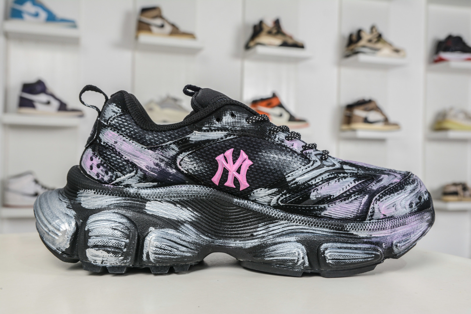 MLB NY 印花网红老爹跑鞋 手工定定制涂鸦恶作剧 3ASXCA12N-50WHS-Top High Quatity Cheap Sneakers Fashion Clothing Clothes Bags handbags Shoes of all Brand wholesale With The best Quality And Beautiful Price from China Factory Chinese suppliers wholesaler seller MLB NY 印花网红老爹跑鞋 手工定定制涂鸦恶作剧 3ASXCA12N-50WHS