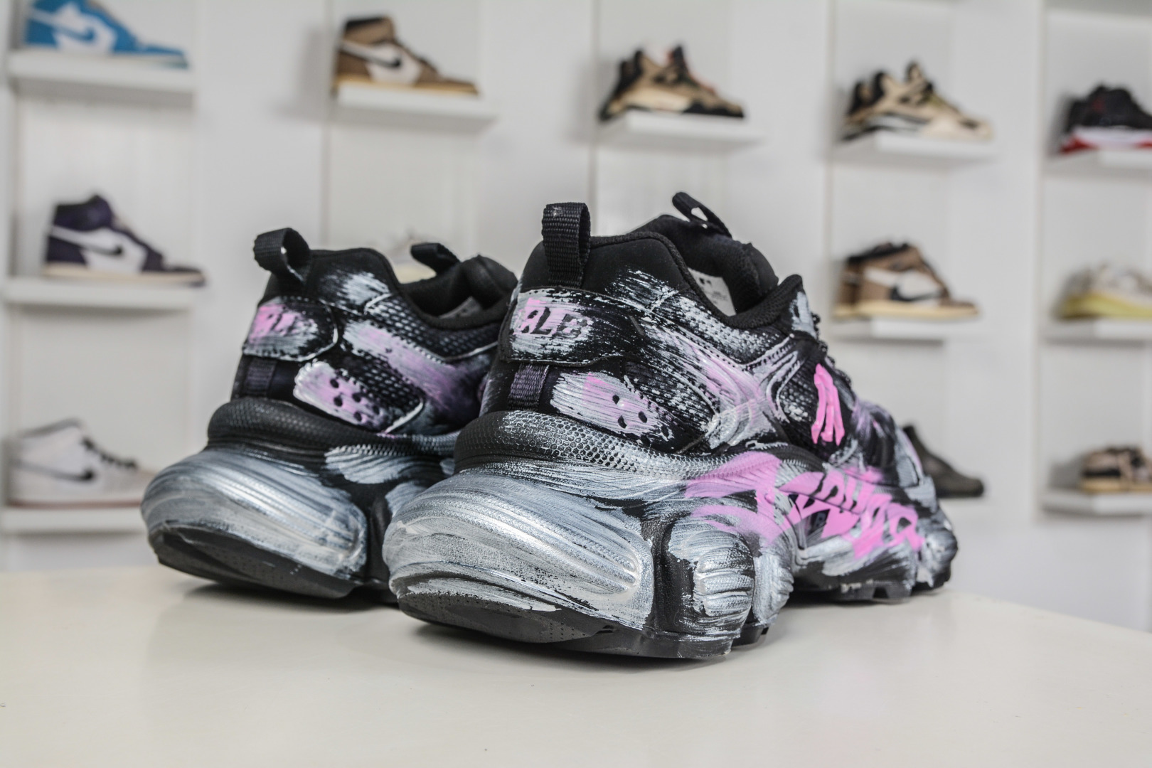 MLB NY 印花网红老爹跑鞋 手工定定制涂鸦恶作剧 3ASXCA12N-50WHS-Top High Quatity Cheap Sneakers Fashion Clothing Clothes Bags handbags Shoes of all Brand wholesale With The best Quality And Beautiful Price from China Factory Chinese suppliers wholesaler seller MLB NY 印花网红老爹跑鞋 手工定定制涂鸦恶作剧 3ASXCA12N-50WHS