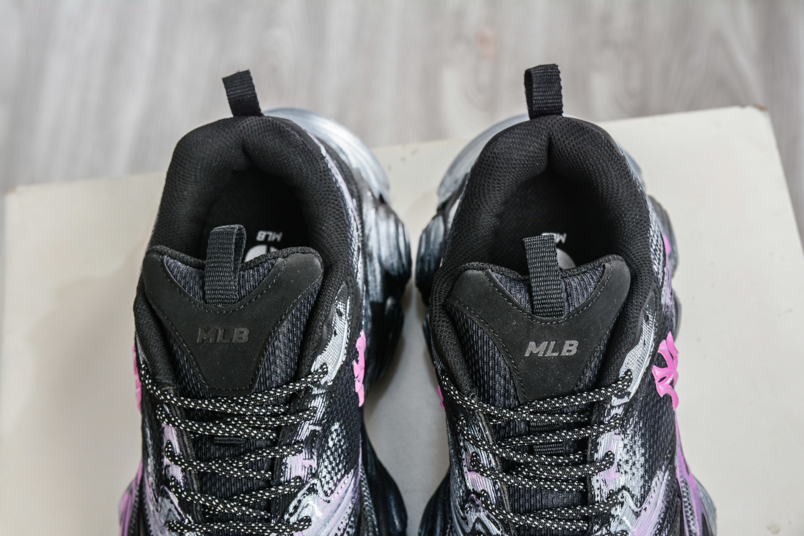 MLB NY 印花网红老爹跑鞋 手工定定制涂鸦恶作剧 3ASXCA12N-50WHS-Top High Quatity Cheap Sneakers Fashion Clothing Clothes Bags handbags Shoes of all Brand wholesale With The best Quality And Beautiful Price from China Factory Chinese suppliers wholesaler seller MLB NY 印花网红老爹跑鞋 手工定定制涂鸦恶作剧 3ASXCA12N-50WHS