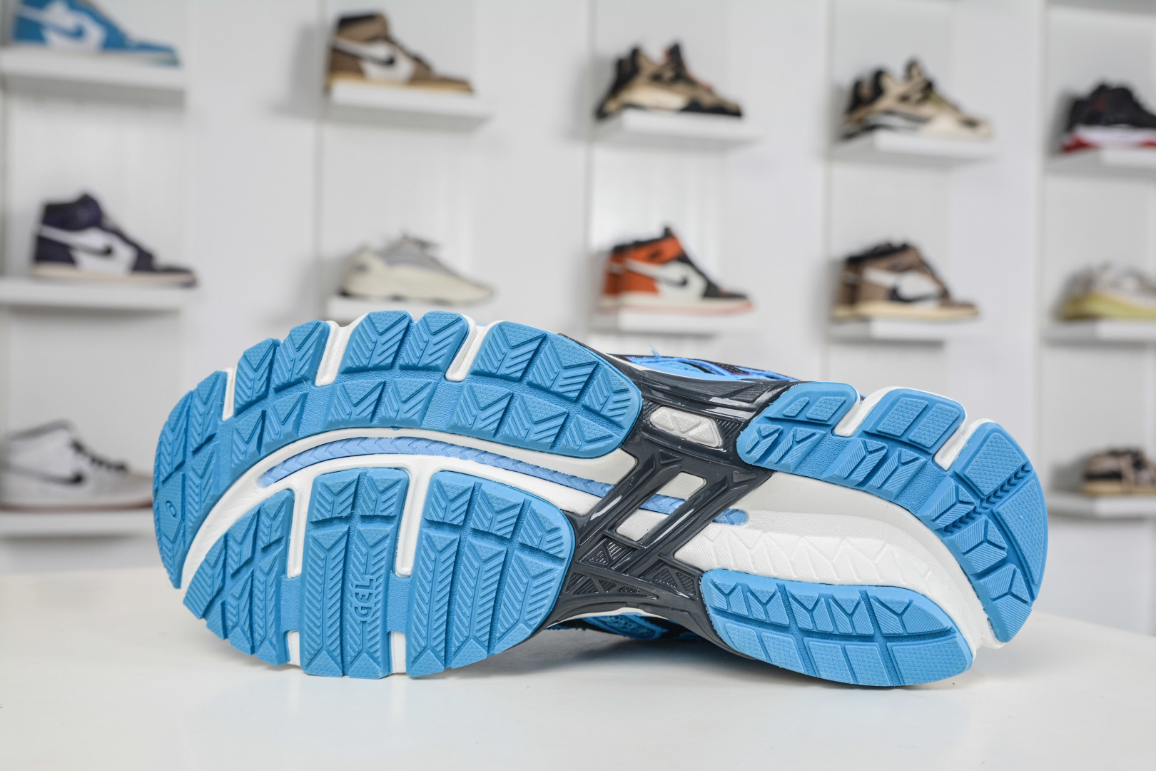 Asics Gel-Kayano 20 亚瑟士 舒适百搭耐磨支撑透气 低帮跑步鞋 1203A388-400-Top High Quatity Cheap Sneakers Fashion Clothing Clothes Bags handbags Shoes of all Brand wholesale With The best Quality And Beautiful Price from China Factory Chinese suppliers wholesaler seller Asics Gel-Kayano 20 亚瑟士 舒适百搭耐磨支撑透气 低帮跑步鞋 1203A388-400