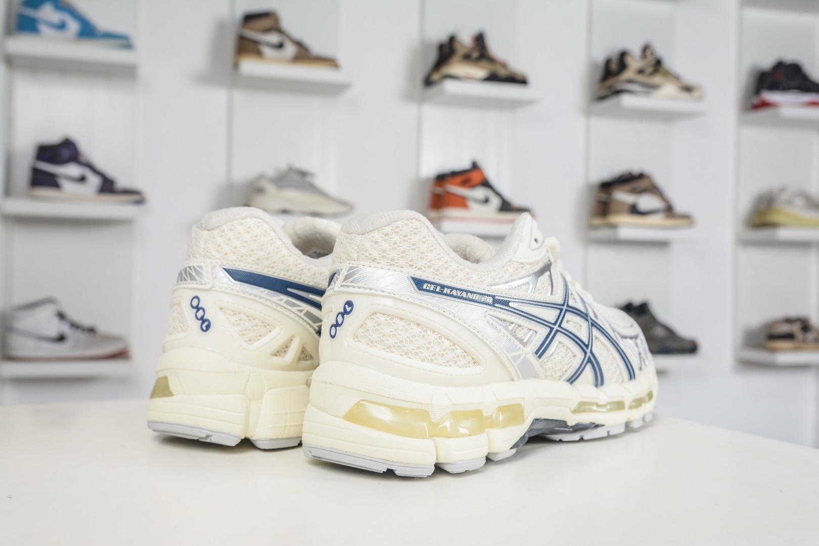 Asics Gel-Kayano 20 亚瑟士 舒适百搭耐磨支撑透气 低帮跑步鞋 1203A388-104-Top High Quatity Cheap Sneakers Fashion Clothing Clothes Bags handbags Shoes of all Brand wholesale With The best Quality And Beautiful Price from China Factory Chinese suppliers wholesaler seller Asics Gel-Kayano 20 亚瑟士 舒适百搭耐磨支撑透气 低帮跑步鞋 1203A388-104