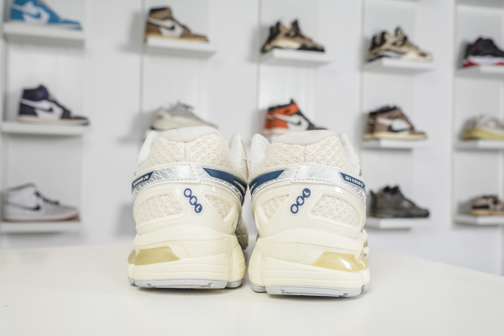 Asics Gel-Kayano 20 亚瑟士 舒适百搭耐磨支撑透气 低帮跑步鞋 1203A388-104-Top High Quatity Cheap Sneakers Fashion Clothing Clothes Bags handbags Shoes of all Brand wholesale With The best Quality And Beautiful Price from China Factory Chinese suppliers wholesaler seller Asics Gel-Kayano 20 亚瑟士 舒适百搭耐磨支撑透气 低帮跑步鞋 1203A388-104