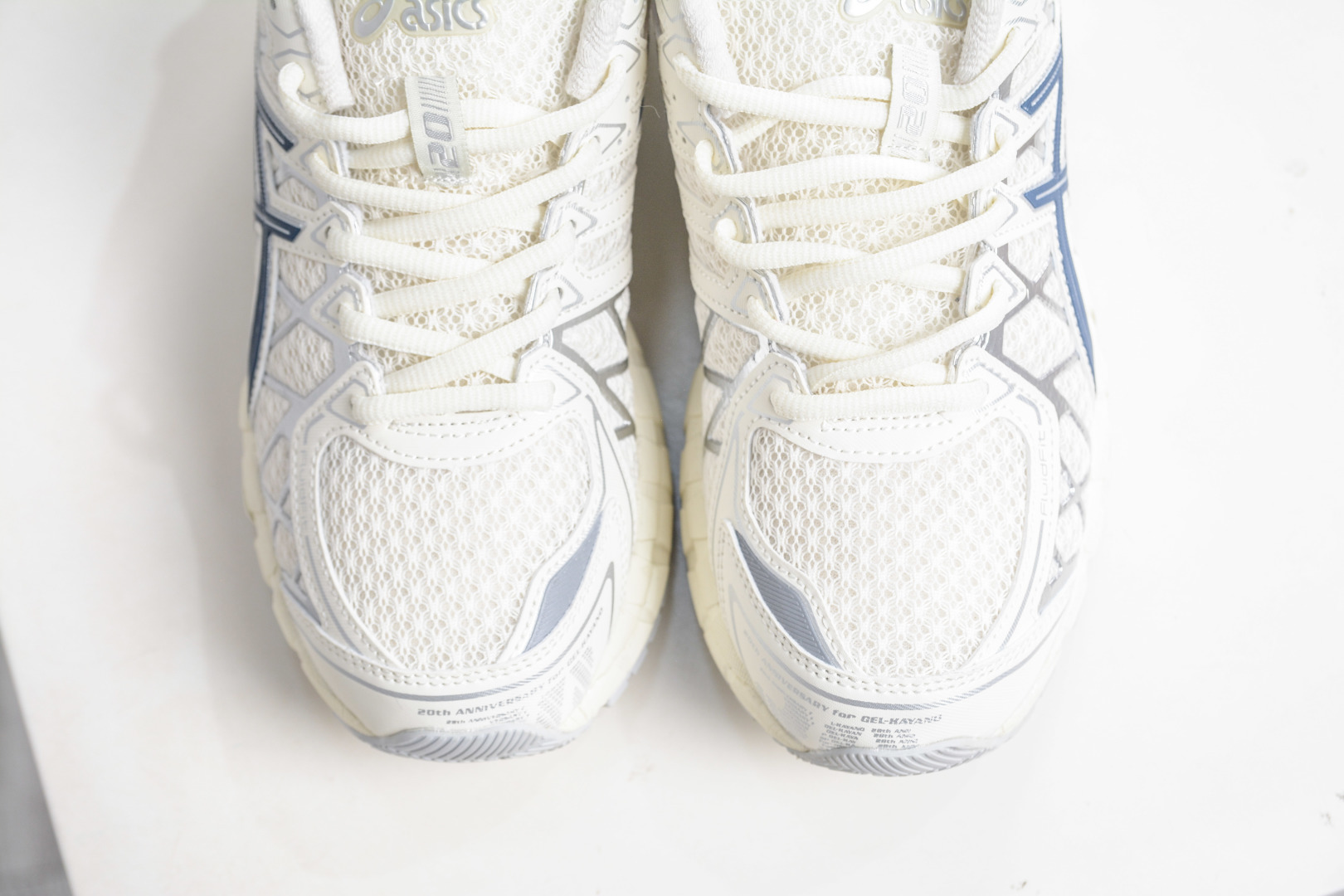 Asics Gel-Kayano 20 亚瑟士 舒适百搭耐磨支撑透气 低帮跑步鞋 1203A388-104-Top High Quatity Cheap Sneakers Fashion Clothing Clothes Bags handbags Shoes of all Brand wholesale With The best Quality And Beautiful Price from China Factory Chinese suppliers wholesaler seller Asics Gel-Kayano 20 亚瑟士 舒适百搭耐磨支撑透气 低帮跑步鞋 1203A388-104