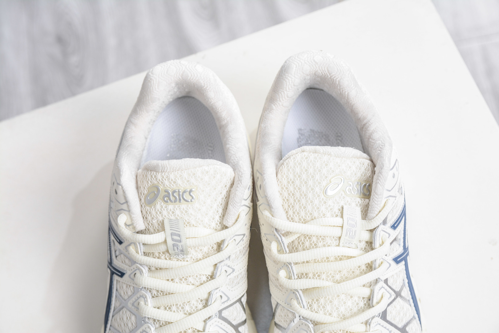 Asics Gel-Kayano 20 亚瑟士 舒适百搭耐磨支撑透气 低帮跑步鞋 1203A388-104-Top High Quatity Cheap Sneakers Fashion Clothing Clothes Bags handbags Shoes of all Brand wholesale With The best Quality And Beautiful Price from China Factory Chinese suppliers wholesaler seller Asics Gel-Kayano 20 亚瑟士 舒适百搭耐磨支撑透气 低帮跑步鞋 1203A388-104