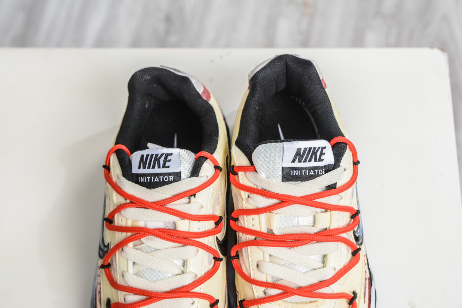 NK Initiator 创始者系列 复古运动舒适网布休闲跑步鞋 394055-102-Top High Quatity Cheap Sneakers Fashion Clothing Clothes Bags handbags Shoes of all Brand wholesale With The best Quality And Beautiful Price from China Factory Chinese suppliers wholesaler seller NK Initiator 创始者系列 复古运动舒适网布休闲跑步鞋 394055-102