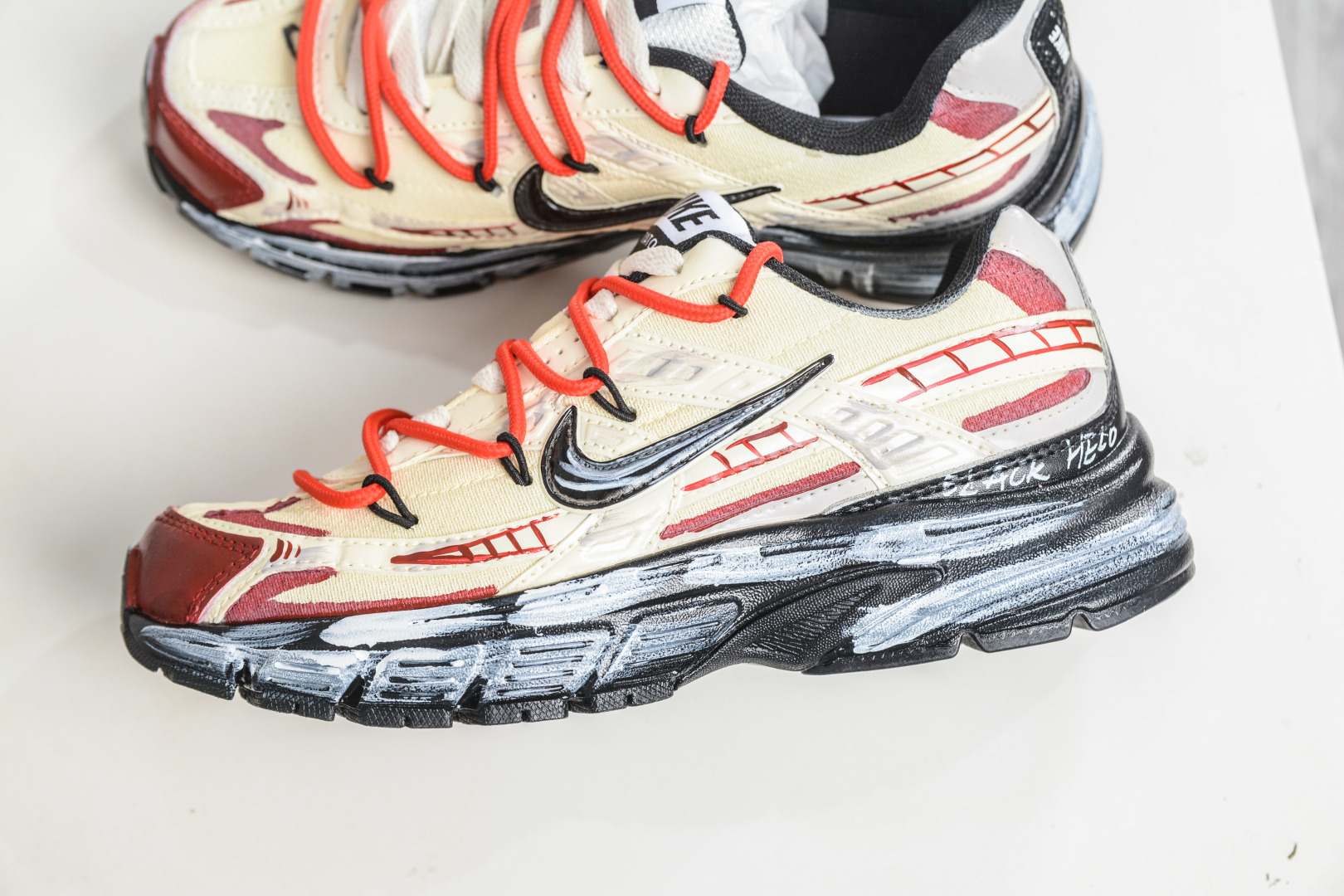 NK Initiator 创始者系列 复古运动舒适网布休闲跑步鞋 394055-102-Top High Quatity Cheap Sneakers Fashion Clothing Clothes Bags handbags Shoes of all Brand wholesale With The best Quality And Beautiful Price from China Factory Chinese suppliers wholesaler seller NK Initiator 创始者系列 复古运动舒适网布休闲跑步鞋 394055-102