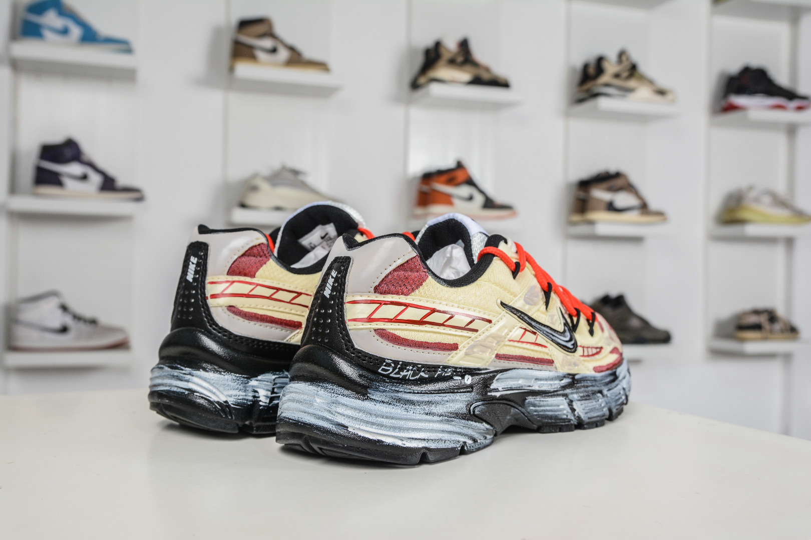 NK Initiator 创始者系列 复古运动舒适网布休闲跑步鞋 394055-102-Top High Quatity Cheap Sneakers Fashion Clothing Clothes Bags handbags Shoes of all Brand wholesale With The best Quality And Beautiful Price from China Factory Chinese suppliers wholesaler seller NK Initiator 创始者系列 复古运动舒适网布休闲跑步鞋 394055-102