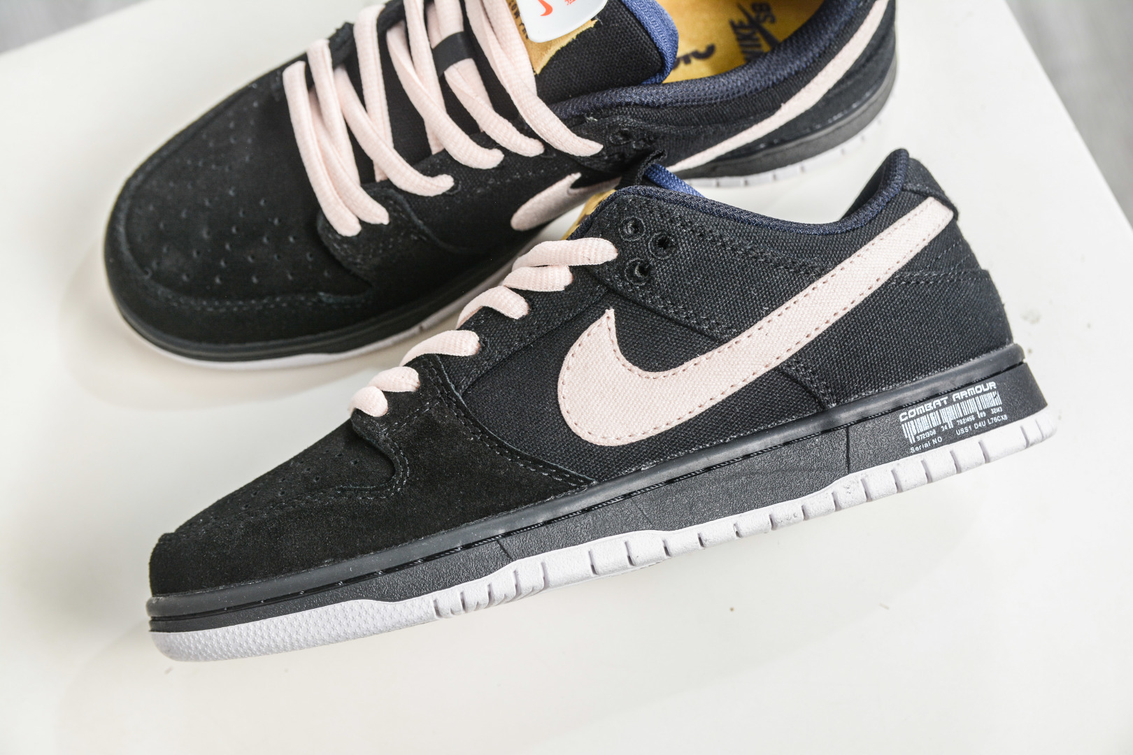 NIKE SB Dunk Low 黑粉 DX6775-400-Top High Quatity Cheap Sneakers Fashion Clothing Clothes Bags handbags Shoes of all Brand wholesale With The best Quality And Beautiful Price from China Factory Chinese suppliers wholesaler seller NIKE SB Dunk Low 黑粉 DX6775-400