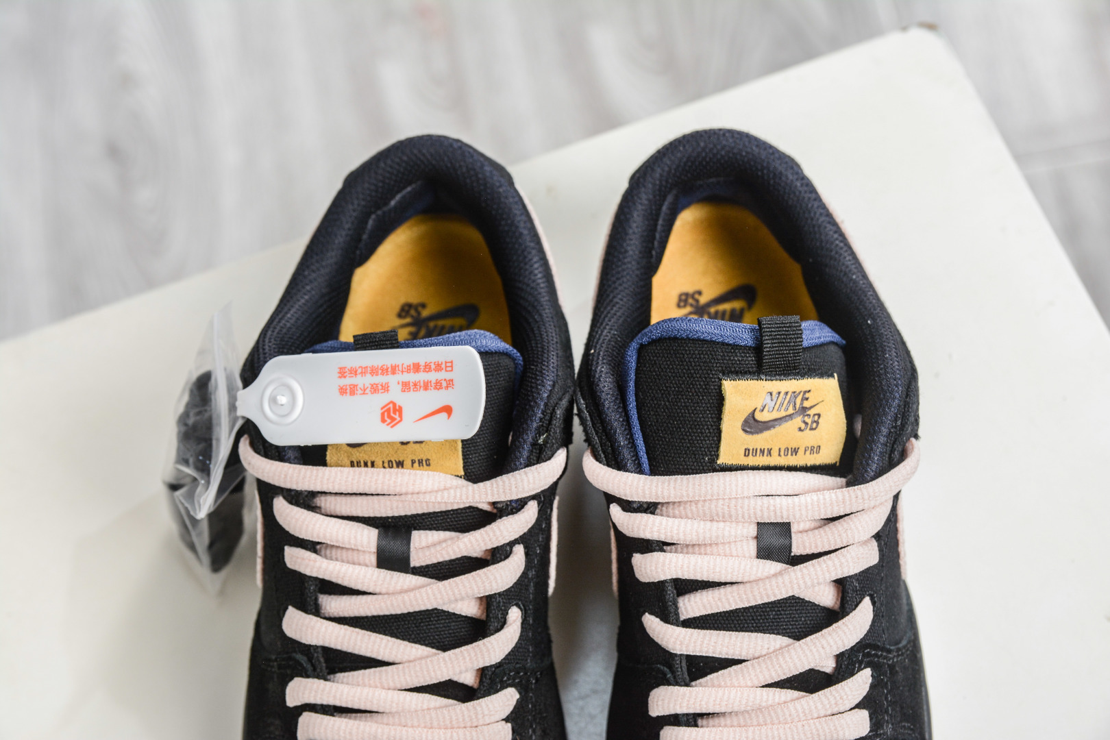 NIKE SB Dunk Low 黑粉 DX6775-400-Top High Quatity Cheap Sneakers Fashion Clothing Clothes Bags handbags Shoes of all Brand wholesale With The best Quality And Beautiful Price from China Factory Chinese suppliers wholesaler seller NIKE SB Dunk Low 黑粉 DX6775-400