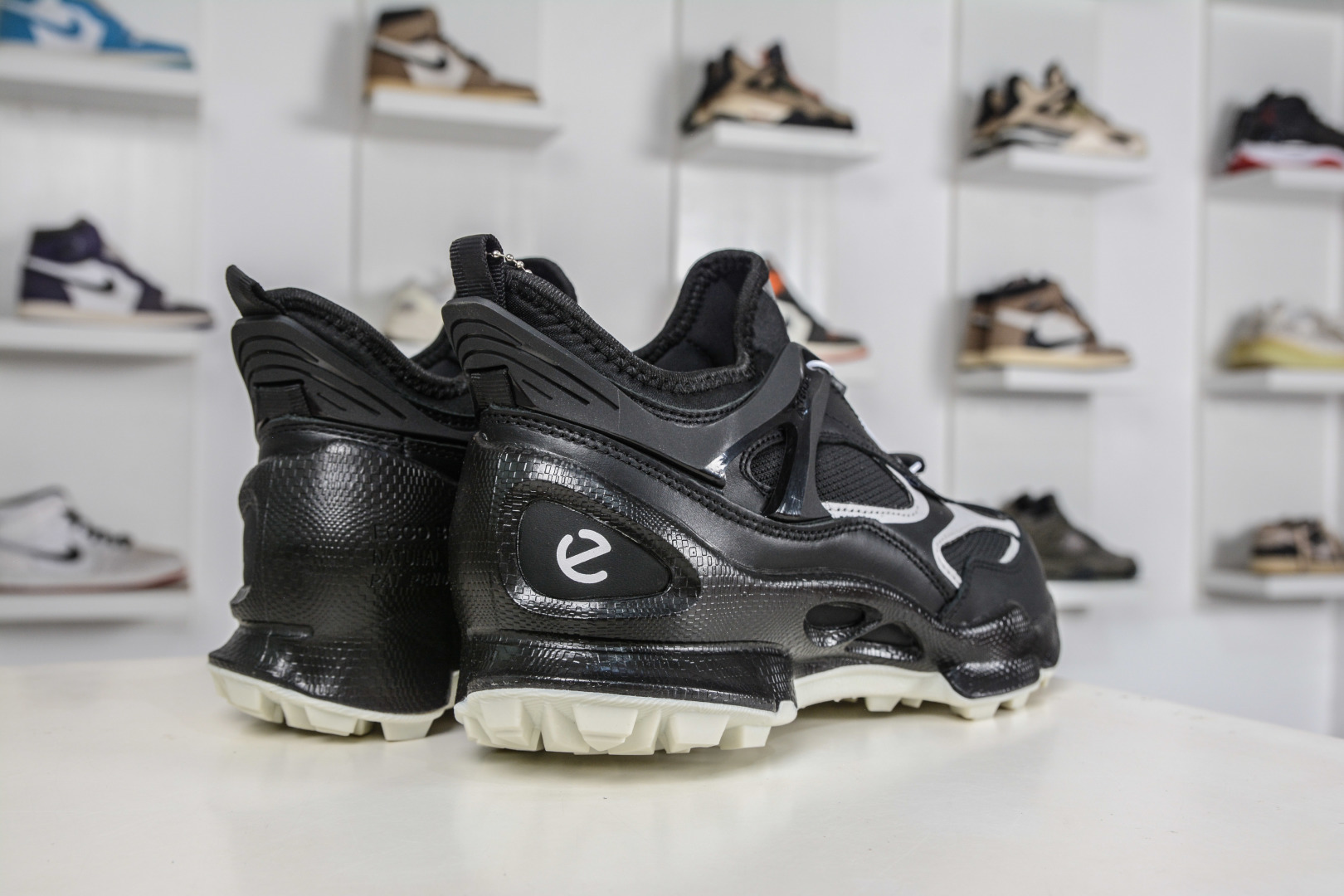 Ecco/爱步 健步BIOMC踪迹3代 皮面户外防水休闲运动男鞋 803384-Top High Quatity Cheap Sneakers Fashion Clothing Clothes Bags handbags Shoes of all Brand wholesale With The best Quality And Beautiful Price from China Factory Chinese suppliers wholesaler seller Ecco/爱步 健步BIOMC踪迹3代 皮面户外防水休闲运动男鞋 803384