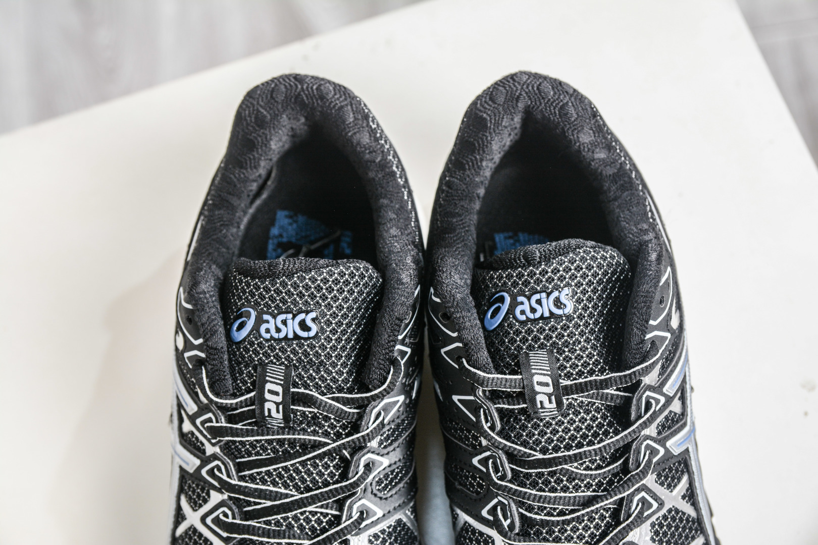 Asics Gel-Kayano 20 亚瑟士 舒适百搭耐磨支撑透气 低帮跑步鞋 1203A388-001-Top High Quatity Cheap Sneakers Fashion Clothing Clothes Bags handbags Shoes of all Brand wholesale With The best Quality And Beautiful Price from China Factory Chinese suppliers wholesaler seller Asics Gel-Kayano 20 亚瑟士 舒适百搭耐磨支撑透气 低帮跑步鞋 1203A388-001