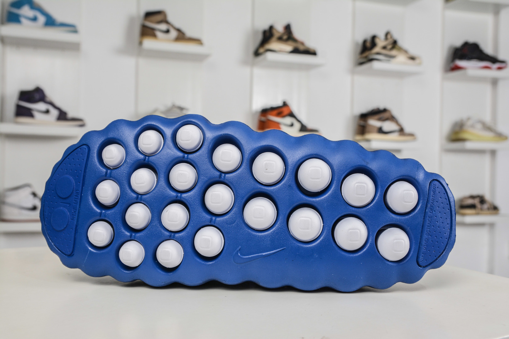 NK Mind 001 黑科技足底按摩舒适贴合训练鞋 HQ4307-400-Top High Quatity Cheap Sneakers Fashion Clothing Clothes Bags handbags Shoes of all Brand wholesale With The best Quality And Beautiful Price from China Factory Chinese suppliers wholesaler seller NK Mind 001 黑科技足底按摩舒适贴合训练鞋 HQ4307-400