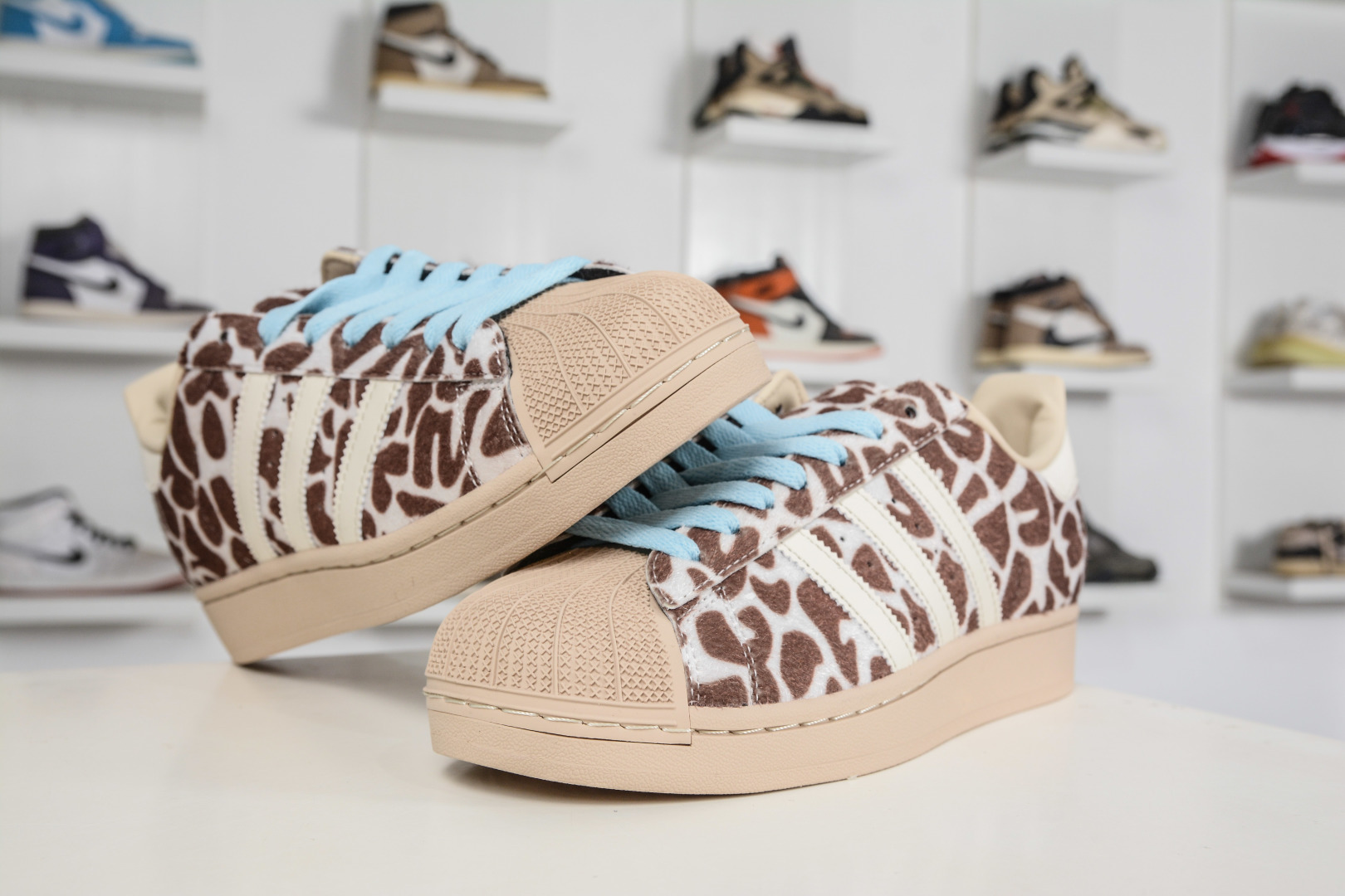 AD Originals Superstar 2 豹纹 贝壳头采用全新头层拼接皮革材质 KH9031-Top High Quatity Cheap Sneakers Fashion Clothing Clothes Bags handbags Shoes of all Brand wholesale With The best Quality And Beautiful Price from China Factory Chinese suppliers wholesaler seller AD Originals Superstar 2 豹纹 贝壳头采用全新头层拼接皮革材质 KH9031