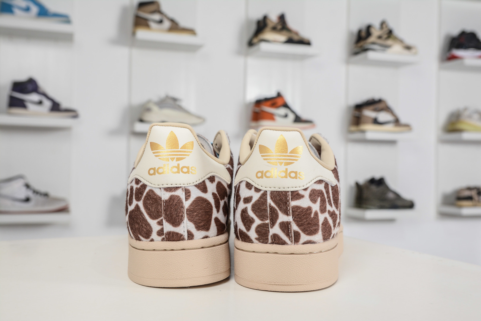 AD Originals Superstar 2 豹纹 贝壳头采用全新头层拼接皮革材质 KH9031-Top High Quatity Cheap Sneakers Fashion Clothing Clothes Bags handbags Shoes of all Brand wholesale With The best Quality And Beautiful Price from China Factory Chinese suppliers wholesaler seller AD Originals Superstar 2 豹纹 贝壳头采用全新头层拼接皮革材质 KH9031