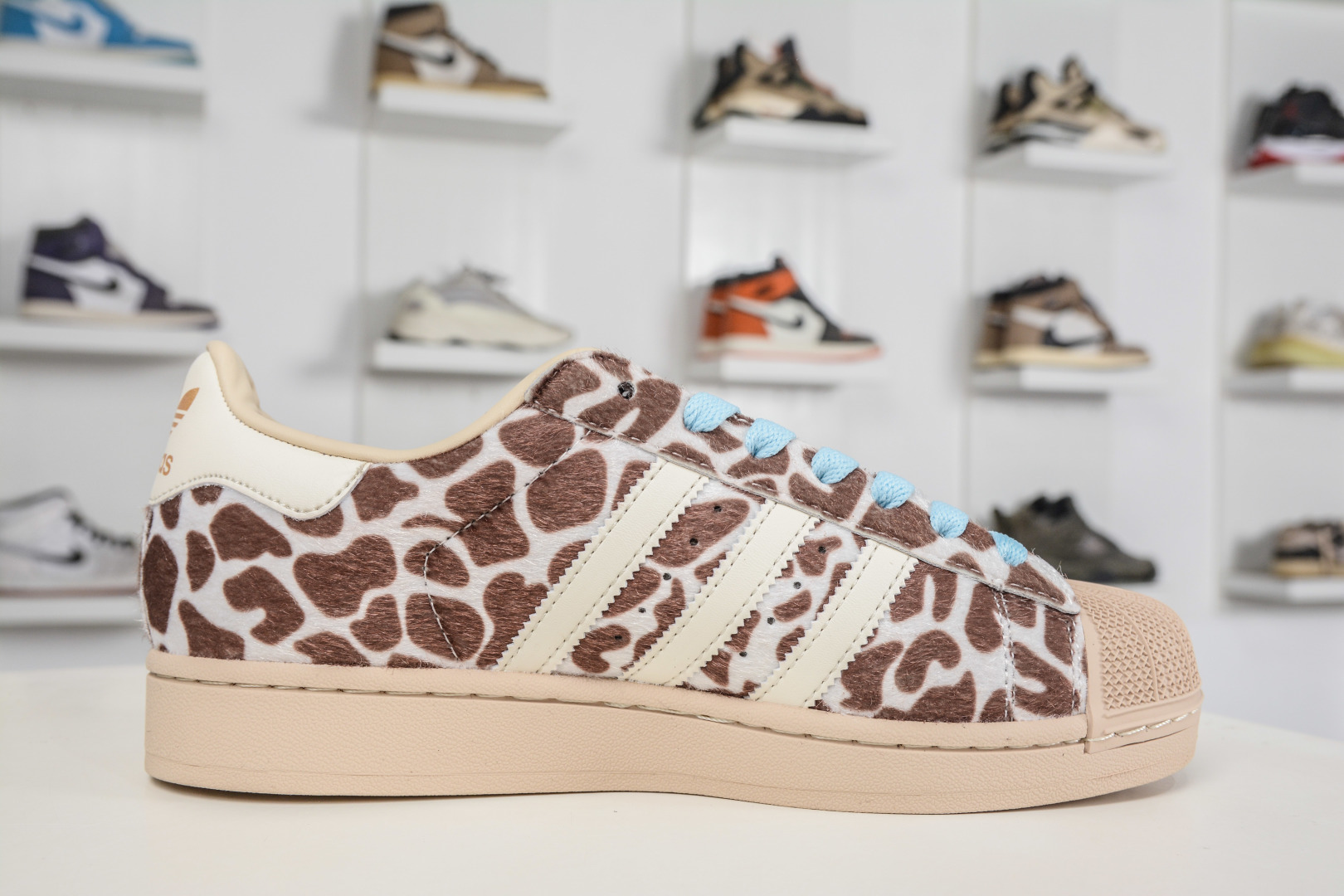 AD Originals Superstar 2 豹纹 贝壳头采用全新头层拼接皮革材质 KH9031-Top High Quatity Cheap Sneakers Fashion Clothing Clothes Bags handbags Shoes of all Brand wholesale With The best Quality And Beautiful Price from China Factory Chinese suppliers wholesaler seller AD Originals Superstar 2 豹纹 贝壳头采用全新头层拼接皮革材质 KH9031