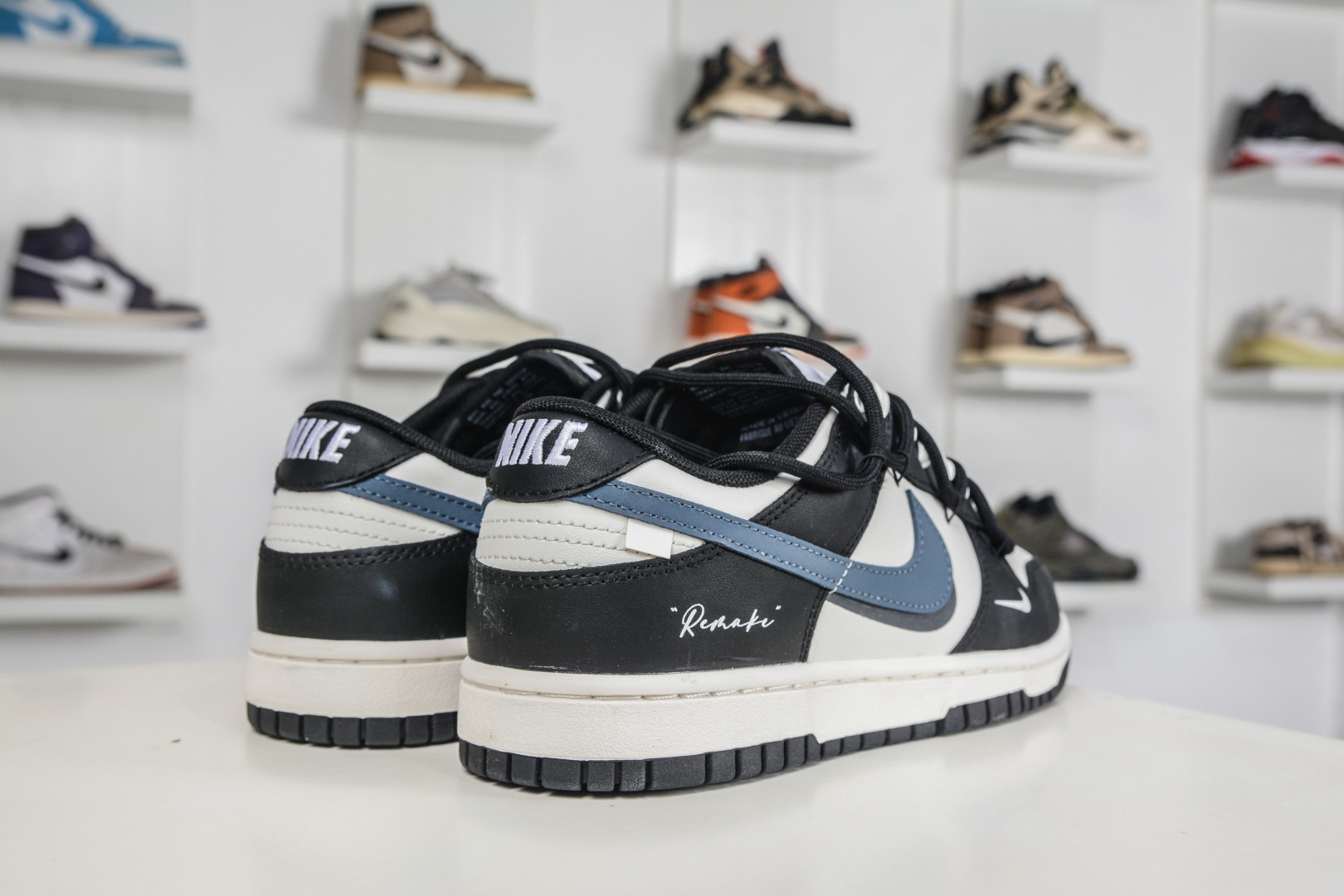 NK Dunk Low 浩瀚星辰 当夜幕低垂 深邃的海军蓝如同无垠的深海与静谧的夜空 BB0620-122