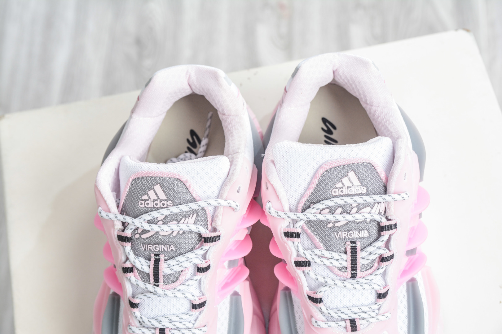Pharrell x adidas Adistar Jellyfish 低帮复古风老爹水母鞋 KI0164-Top High Quatity Cheap Sneakers Fashion Clothing Clothes Bags handbags Shoes of all Brand wholesale With The best Quality And Beautiful Price from China Factory Chinese suppliers wholesaler seller Pharrell x adidas Adistar Jellyfish 低帮复古风老爹水母鞋 KI0164