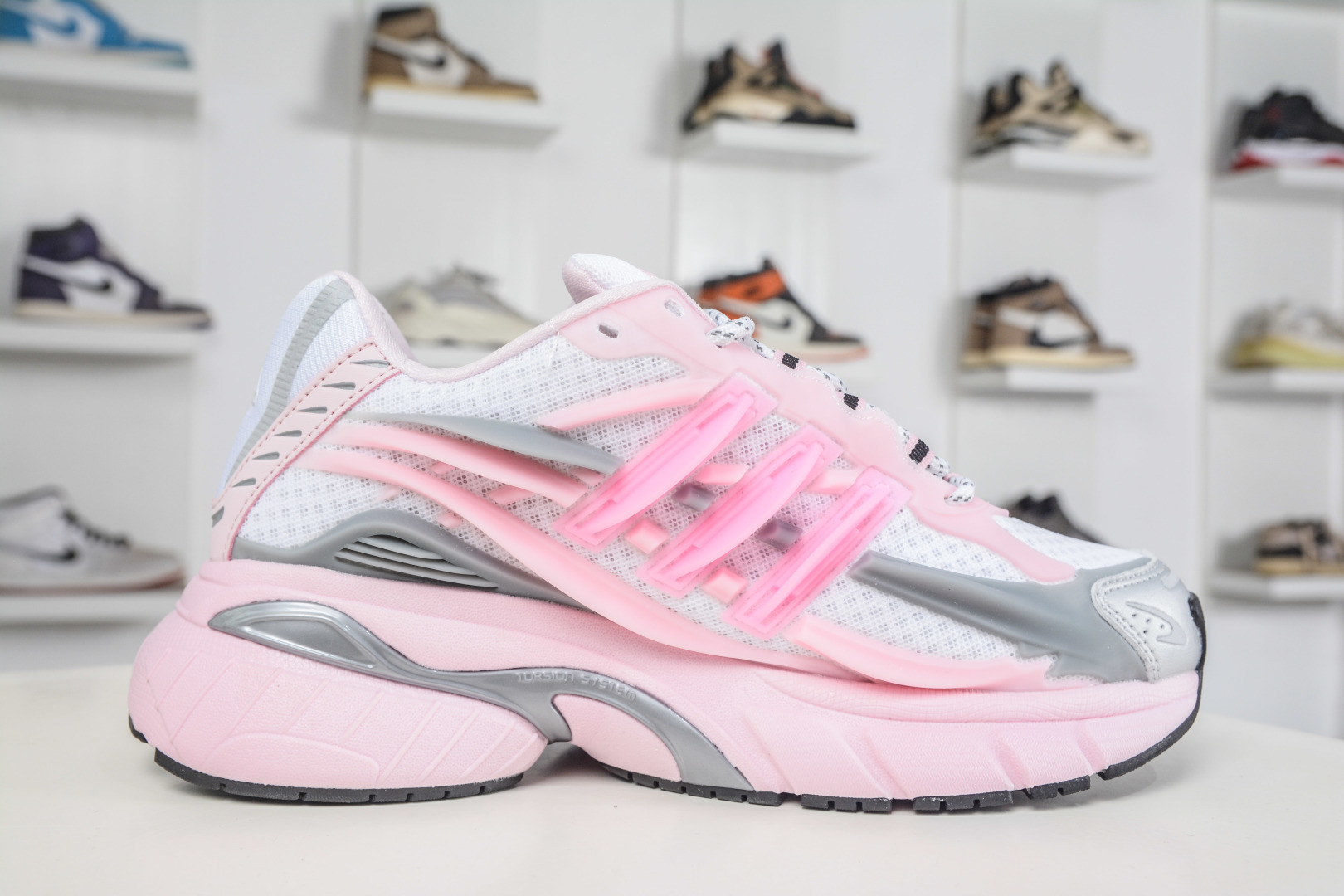 Pharrell x adidas Adistar Jellyfish 低帮复古风老爹水母鞋 KI0164-Top High Quatity Cheap Sneakers Fashion Clothing Clothes Bags handbags Shoes of all Brand wholesale With The best Quality And Beautiful Price from China Factory Chinese suppliers wholesaler seller Pharrell x adidas Adistar Jellyfish 低帮复古风老爹水母鞋 KI0164