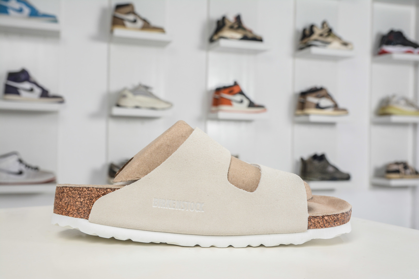 勃肯/博肯 Birkenstock Arizona 双扣拖鞋凉鞋 潮流柔软 舒适 防磨一字拖鞋 0951321 浅棕-Top High Quatity Cheap Sneakers Fashion Clothing Clothes Bags handbags Shoes of all Brand wholesale With The best Quality And Beautiful Price from China Factory Chinese suppliers wholesaler seller 勃肯/博肯 Birkenstock Arizona 双扣拖鞋凉鞋 潮流柔软 舒适 防磨一字拖鞋 0951321 浅棕