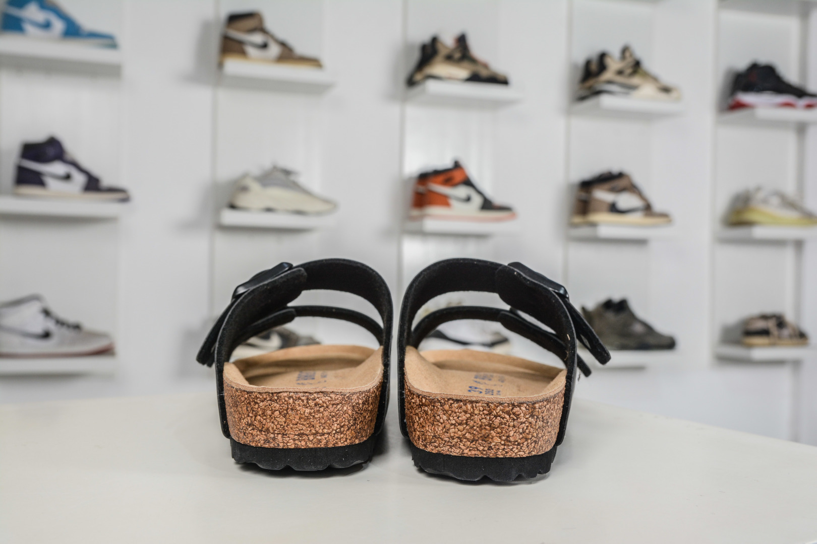 勃肯/博肯 Birkenstock Arizona 双扣拖鞋凉鞋 潮流柔软 舒适 防磨一字拖鞋 0051191 光面皮黑色-Top High Quatity Cheap Sneakers Fashion Clothing Clothes Bags handbags Shoes of all Brand wholesale With The best Quality And Beautiful Price from China Factory Chinese suppliers wholesaler seller 勃肯/博肯 Birkenstock Arizona 双扣拖鞋凉鞋 潮流柔软 舒适 防磨一字拖鞋 0051191 光面皮黑色