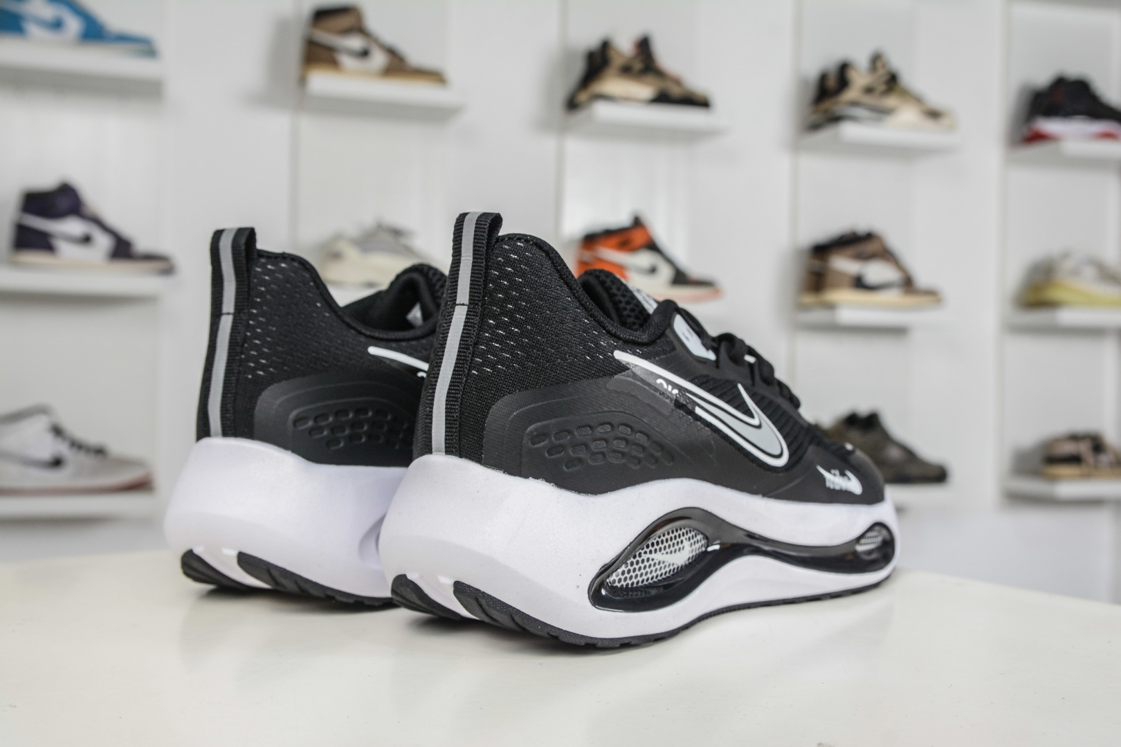 NK ZOOM WINFLO 网面休闲跑步鞋 超轻耐磨缓震 时尚休闲 健身运动 马拉松跑步鞋 DA9836-011-Top High Quatity Cheap Sneakers Fashion Clothing Clothes Bags handbags Shoes of all Brand wholesale With The best Quality And Beautiful Price from China Factory Chinese suppliers wholesaler seller NK ZOOM WINFLO 网面休闲跑步鞋 超轻耐磨缓震 时尚休闲 健身运动 马拉松跑步鞋 DA9836-011