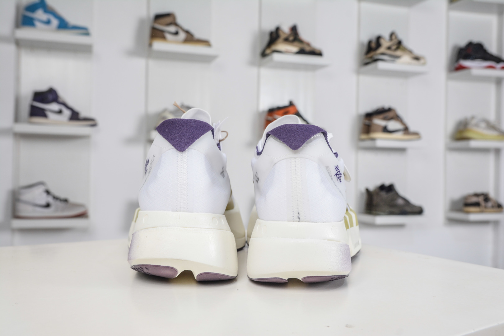 adidas Adizero Adios Pro 4 阿迪达斯马拉松跑步鞋 香港配色白金 KH6359-Top High Quatity Cheap Sneakers Fashion Clothing Clothes Bags handbags Shoes of all Brand wholesale With The best Quality And Beautiful Price from China Factory Chinese suppliers wholesaler seller adidas Adizero Adios Pro 4 阿迪达斯马拉松跑步鞋 香港配色白金 KH6359