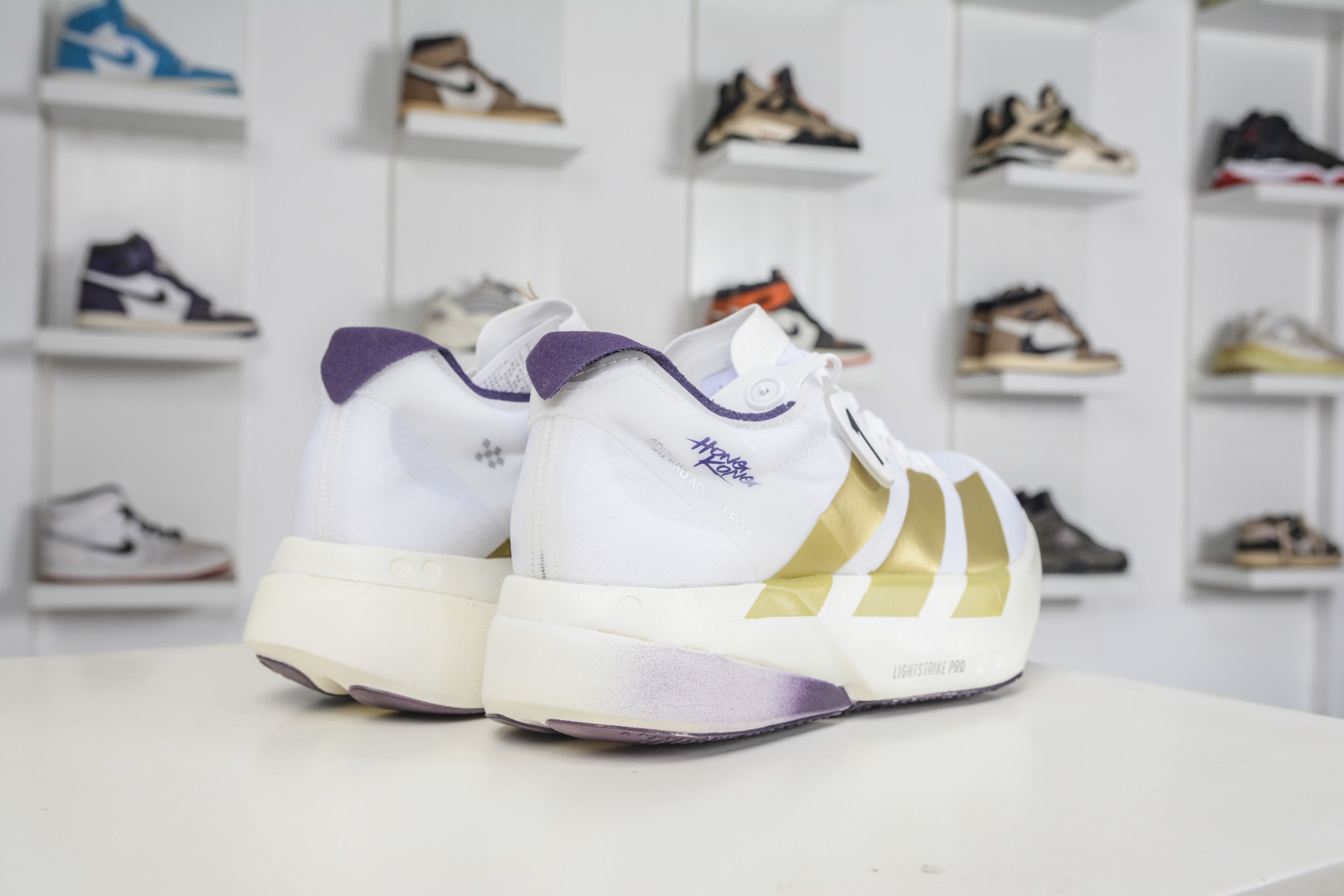 adidas Adizero Adios Pro 4 阿迪达斯马拉松跑步鞋 香港配色白金 KH6359-Top High Quatity Cheap Sneakers Fashion Clothing Clothes Bags handbags Shoes of all Brand wholesale With The best Quality And Beautiful Price from China Factory Chinese suppliers wholesaler seller adidas Adizero Adios Pro 4 阿迪达斯马拉松跑步鞋 香港配色白金 KH6359