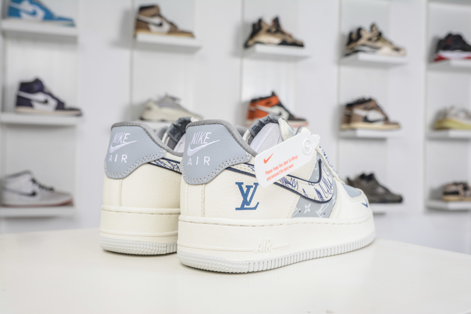 Nike Air Force 1 Low 07 x Louis Vuitton LV联名-白灰 SS1979-015-Top High Quatity Cheap Sneakers Fashion Clothing Clothes Bags handbags Shoes of all Brand wholesale With The best Quality And Beautiful Price from China Factory Chinese suppliers wholesaler seller Nike Air Force 1 Low 07 x Louis Vuitton LV联名-白灰 SS1979-015