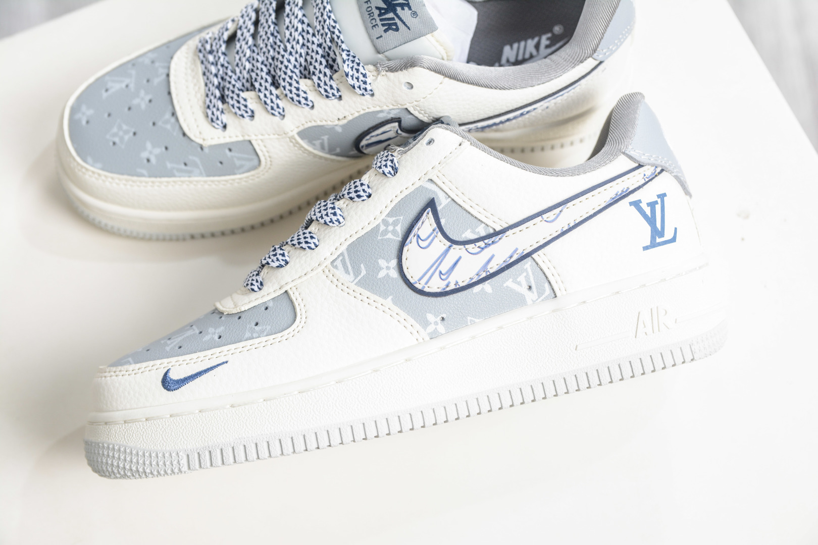Nike Air Force 1 Low 07 x Louis Vuitton LV联名-白灰 SS1979-015-Top High Quatity Cheap Sneakers Fashion Clothing Clothes Bags handbags Shoes of all Brand wholesale With The best Quality And Beautiful Price from China Factory Chinese suppliers wholesaler seller Nike Air Force 1 Low 07 x Louis Vuitton LV联名-白灰 SS1979-015