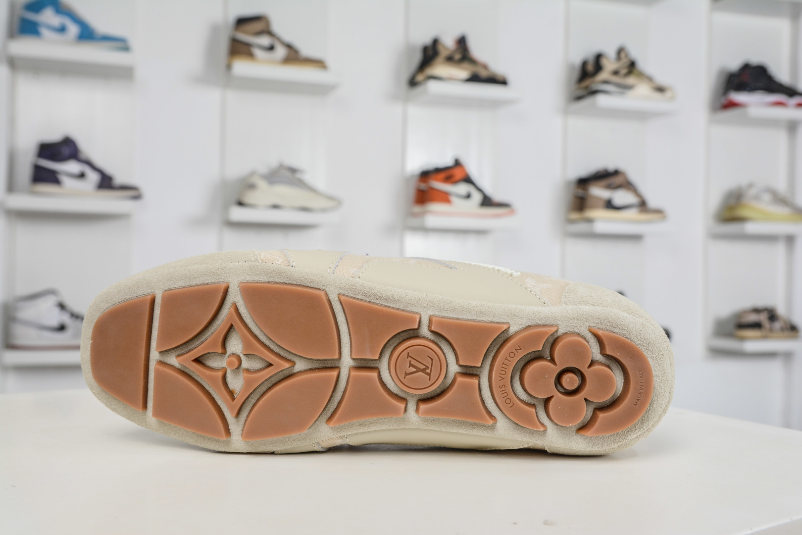 2026早春发布新款LOUIS VUITTON SneaKerina 德训鞋 芭蕾舞鞋-Top High Quatity Cheap Sneakers Fashion Clothing Clothes Bags handbags Shoes of all Brand wholesale With The best Quality And Beautiful Price from China Factory Chinese suppliers wholesaler seller 2026早春发布新款LOUIS VUITTON SneaKerina 德训鞋 芭蕾舞鞋