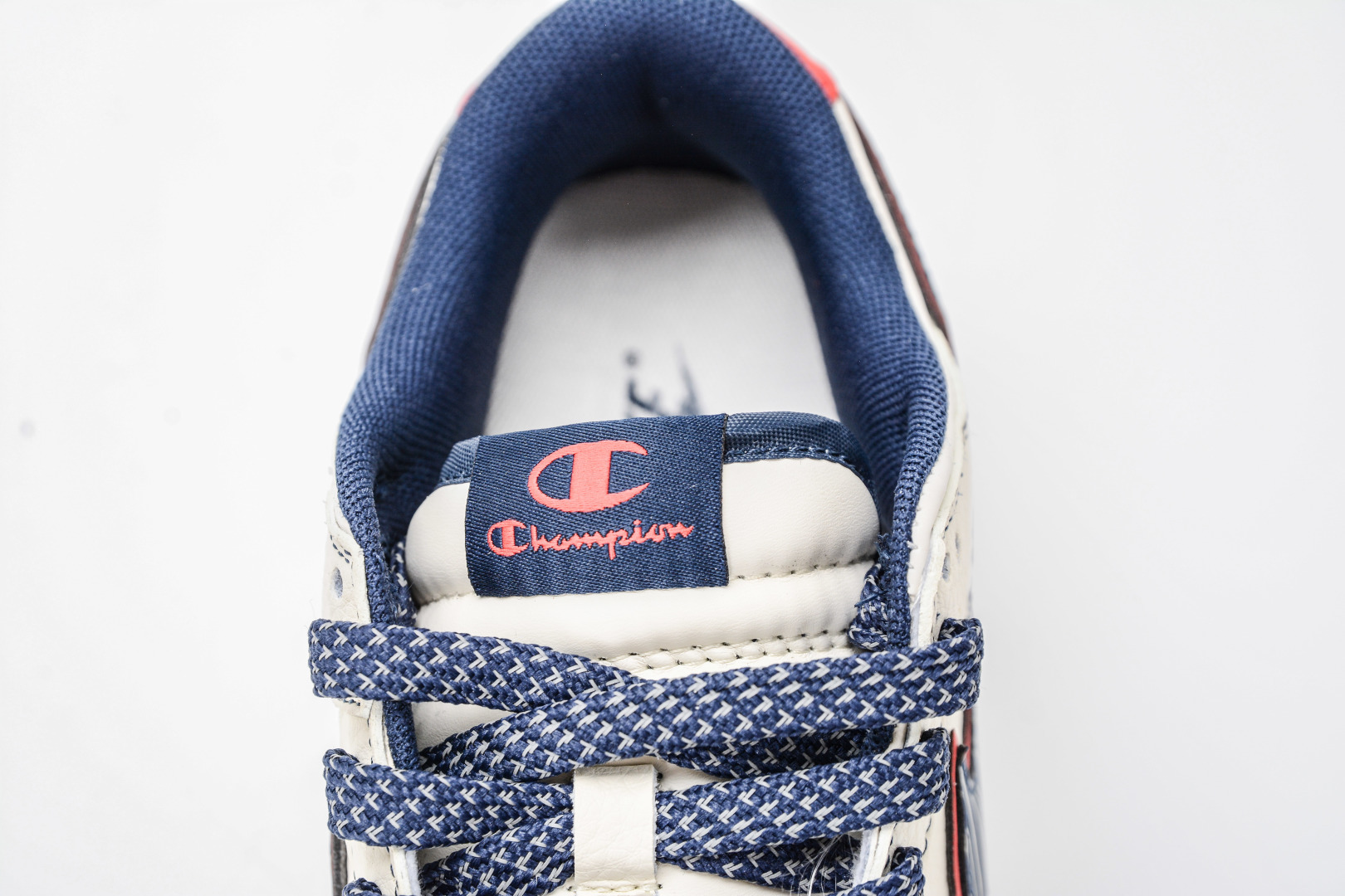 this shoe features a steam-drying process for superior visual appeal and 10