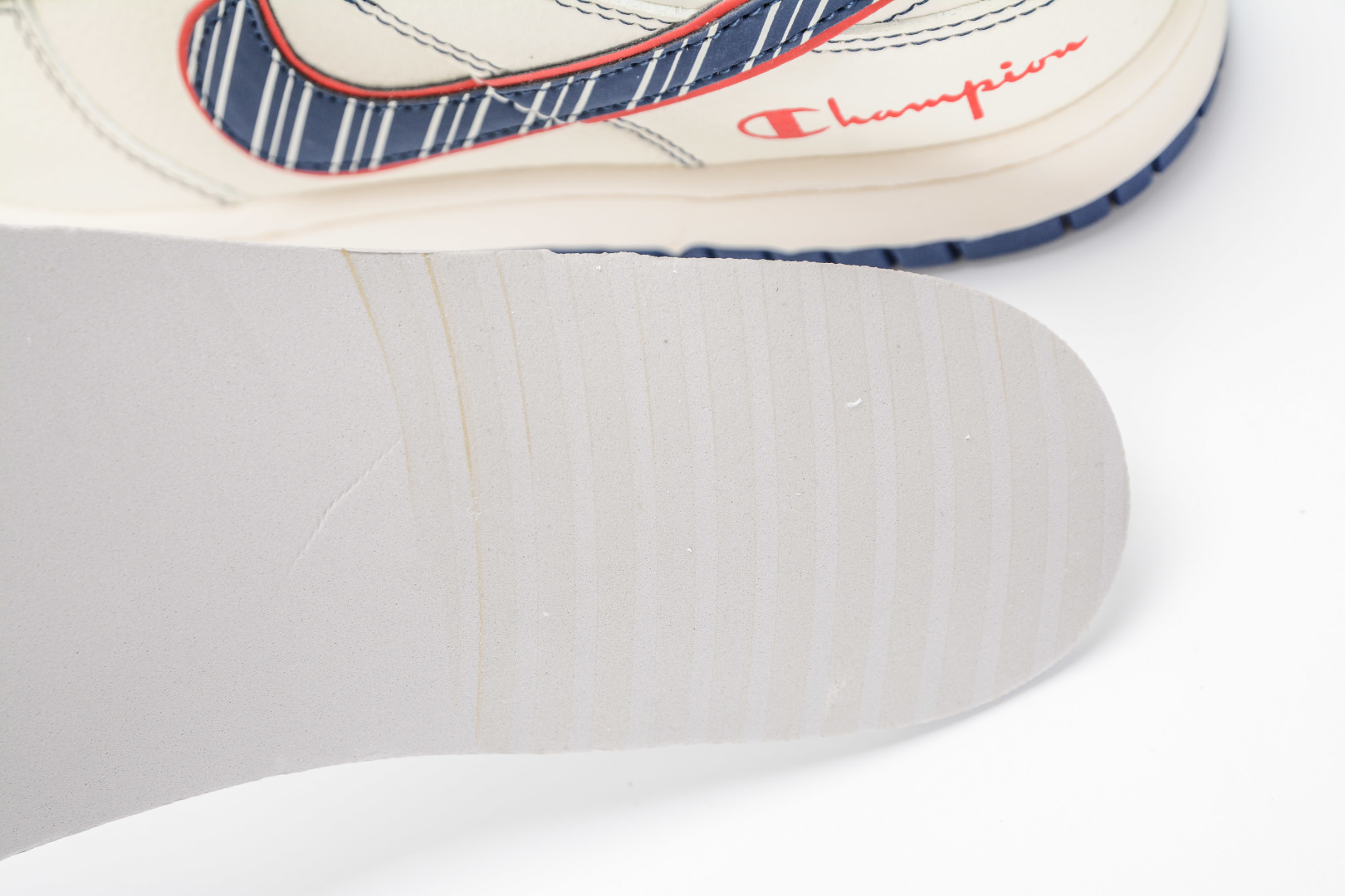 this shoe features a steam-drying process for superior visual appeal and 15