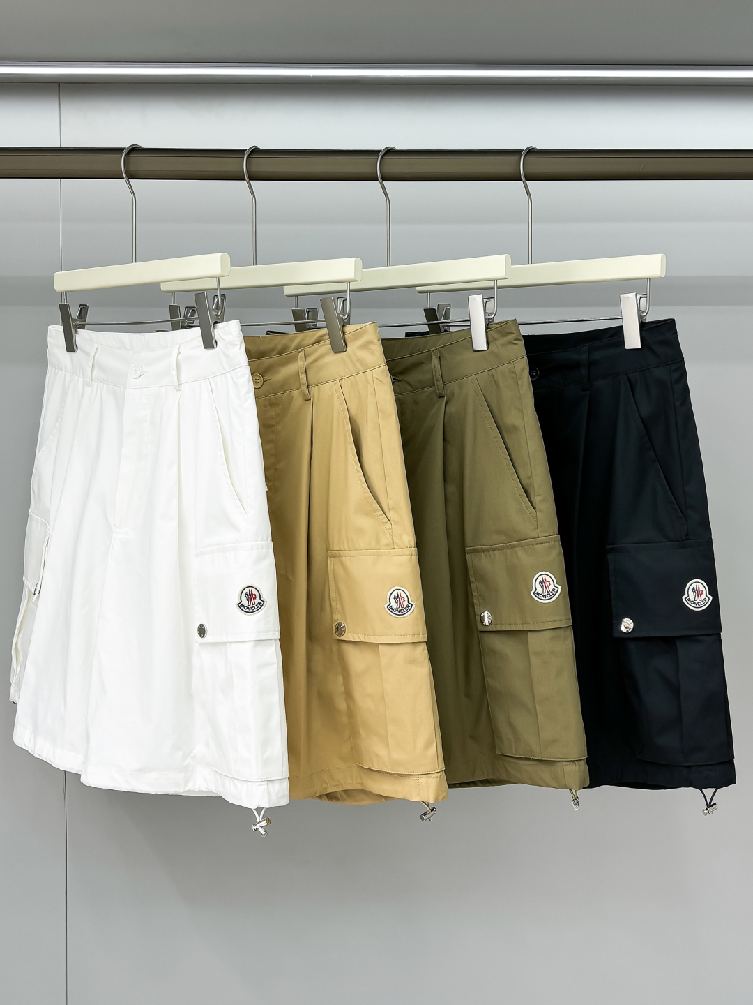 Moncler Inspired Cargo Shorts: Stylish, Comfortable, and High-Quality Fabric 8 cmp i1743772582234 4371 0 2