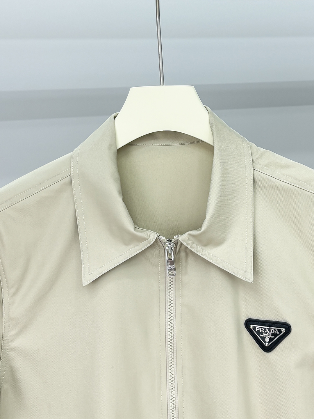 P普家25SS夏季新品时尚潮流短袖外套，百搭上身效果。一营造欧美雅致运动风尚，超级百搭超级耐看的绝佳春季