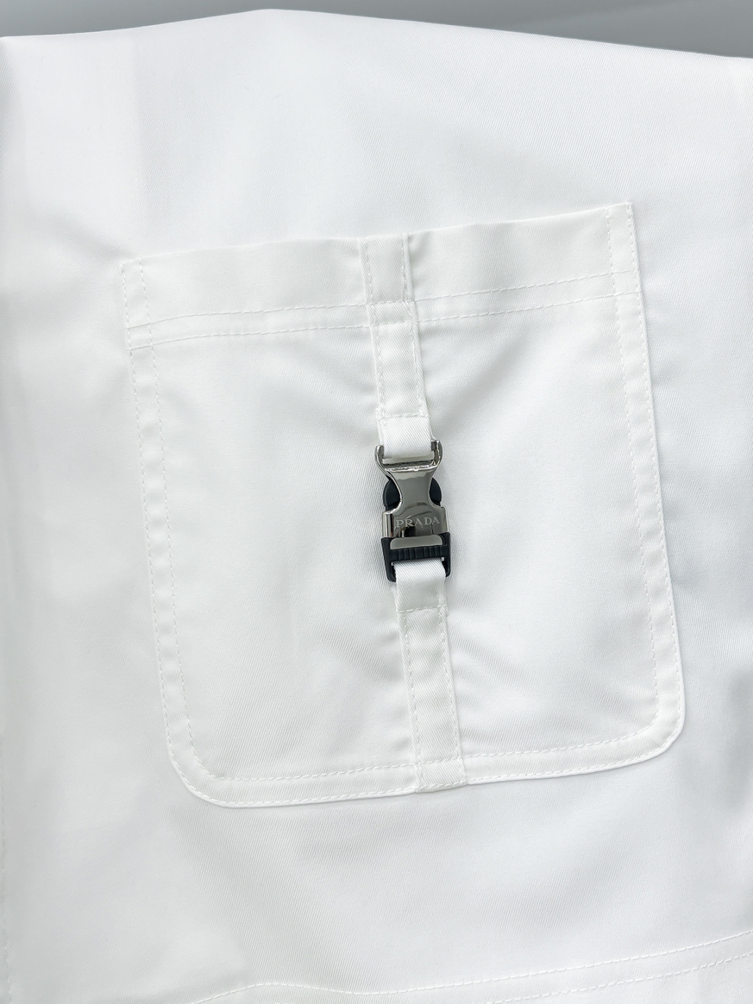 P普家25SS夏季新品时尚潮流短袖外套，百搭上身效果。一营造欧美雅致运动风尚，超级百搭超级耐看的绝佳春季