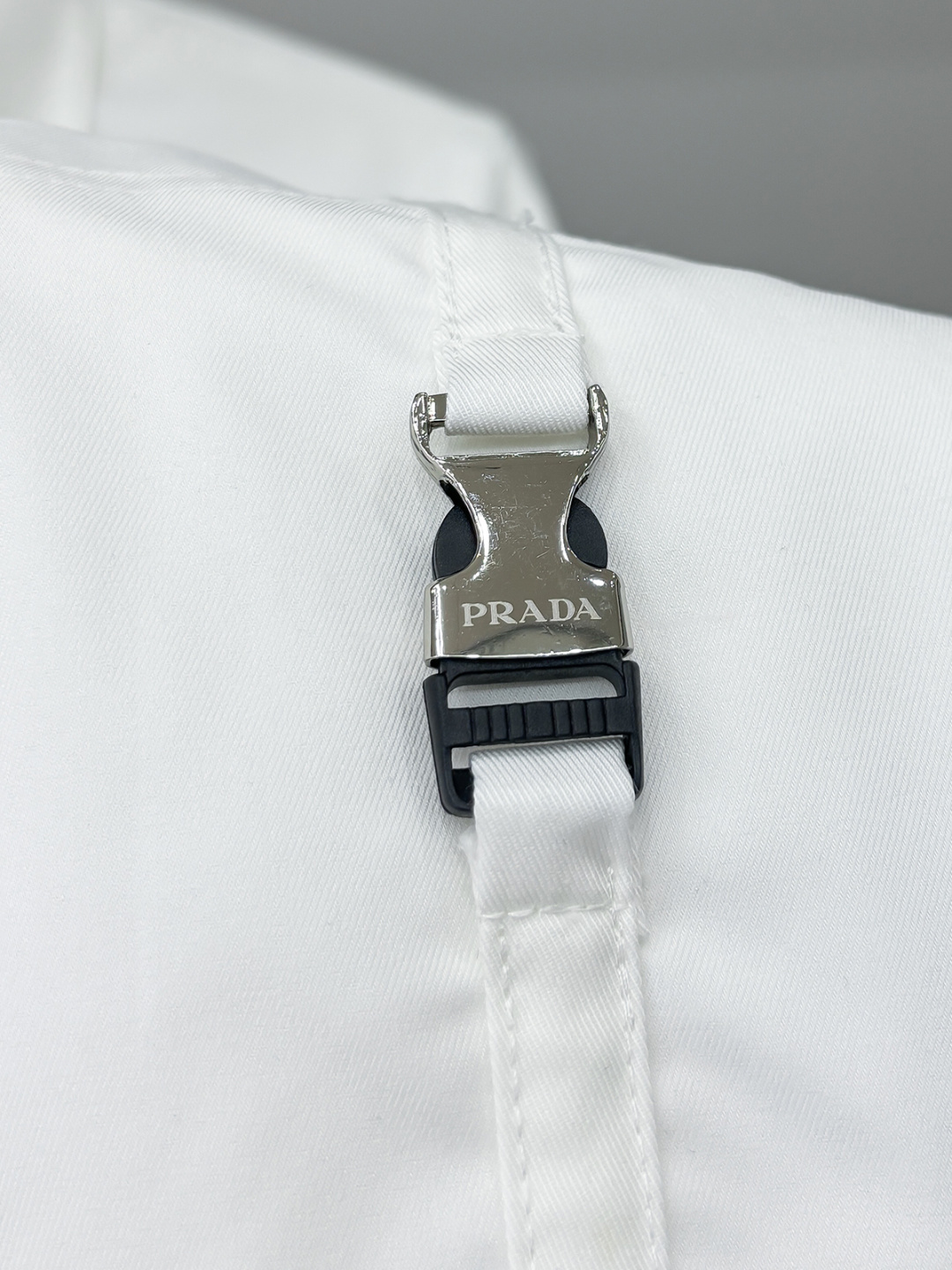 P普家25SS夏季新品时尚潮流短袖外套，百搭上身效果。一营造欧美雅致运动风尚，超级百搭超级耐看的绝佳春季