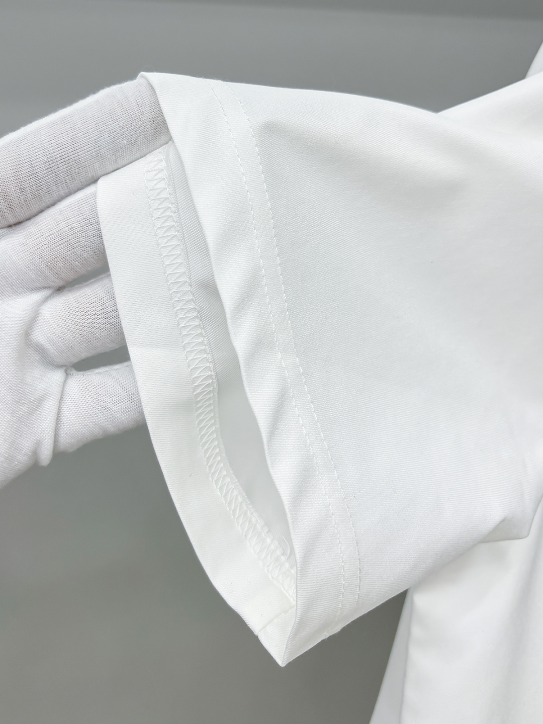 P普家25SS夏季新品时尚潮流短袖外套，百搭上身效果。一营造欧美雅致运动风尚，超级百搭超级耐看的绝佳春季