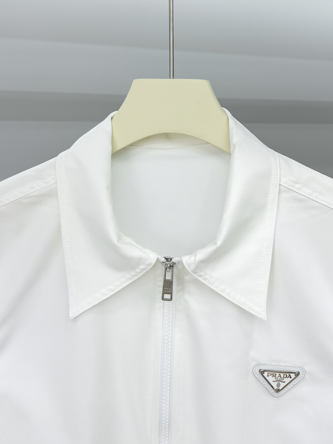 P普家25SS夏季新品时尚潮流短袖外套，百搭上身效果。一营造欧美雅致运动风尚，超级百搭超级耐看的绝佳春季