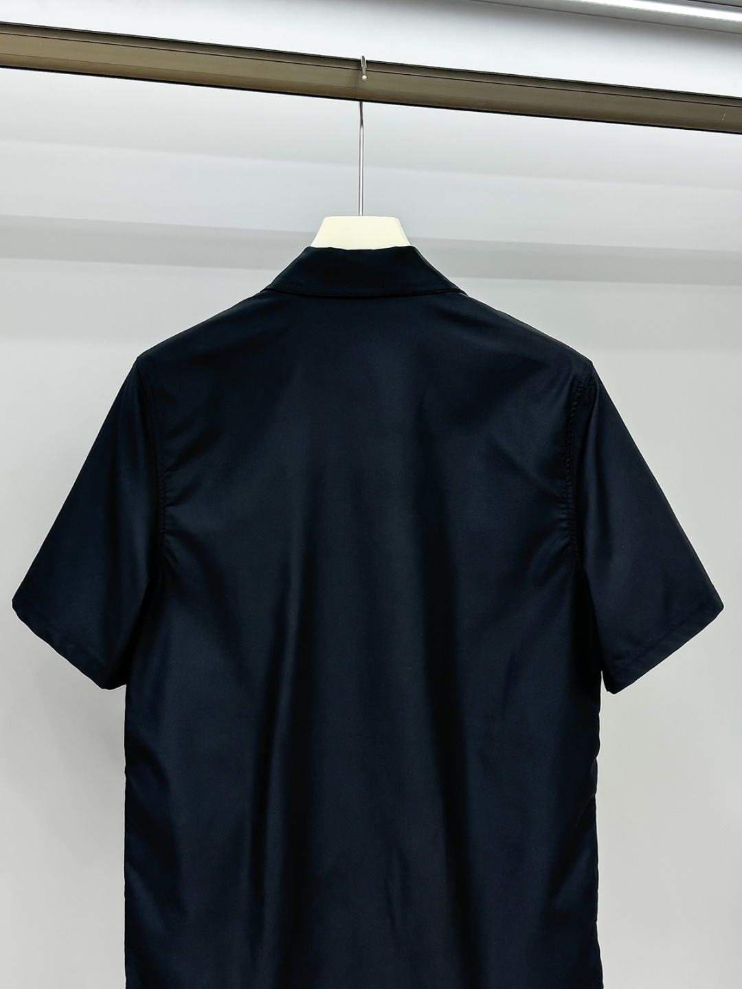 P普家25SS夏季新品时尚潮流短袖外套，百搭上身效果。一营造欧美雅致运动风尚，超级百搭超级耐看的绝佳春季