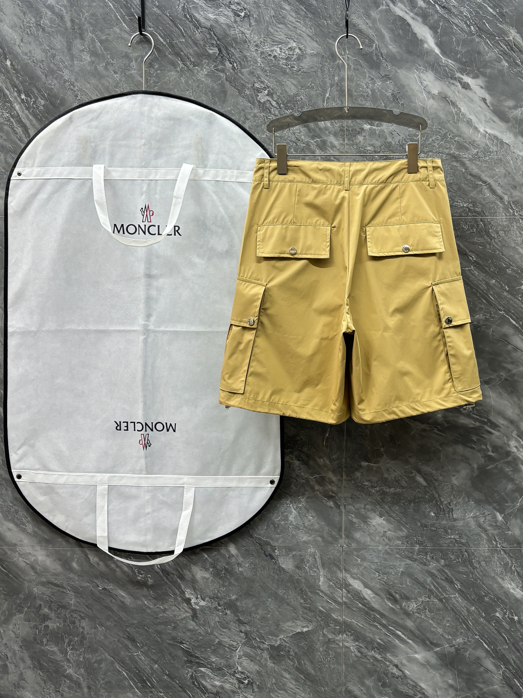 moncler män ss MONCLE* New Arrival logotyp — photo 2