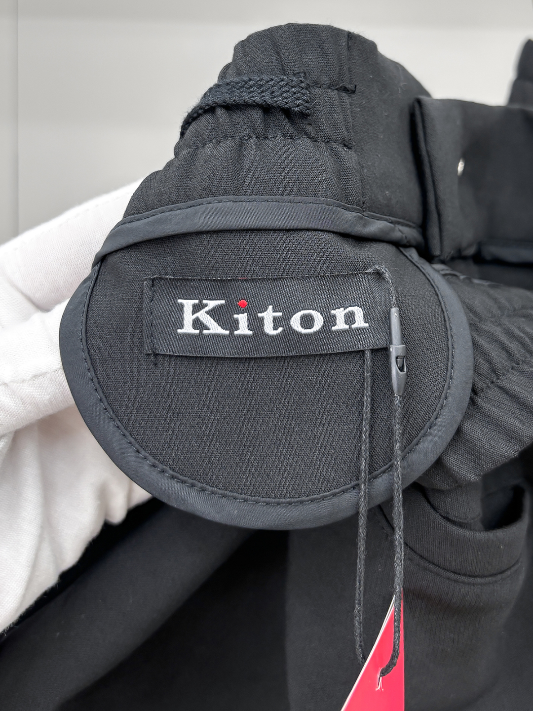 Kiton Casual Shorts: Summer Style, Premium Fabric, and Comfortable Fit 9 cmp i1746281934218 9787 0 7