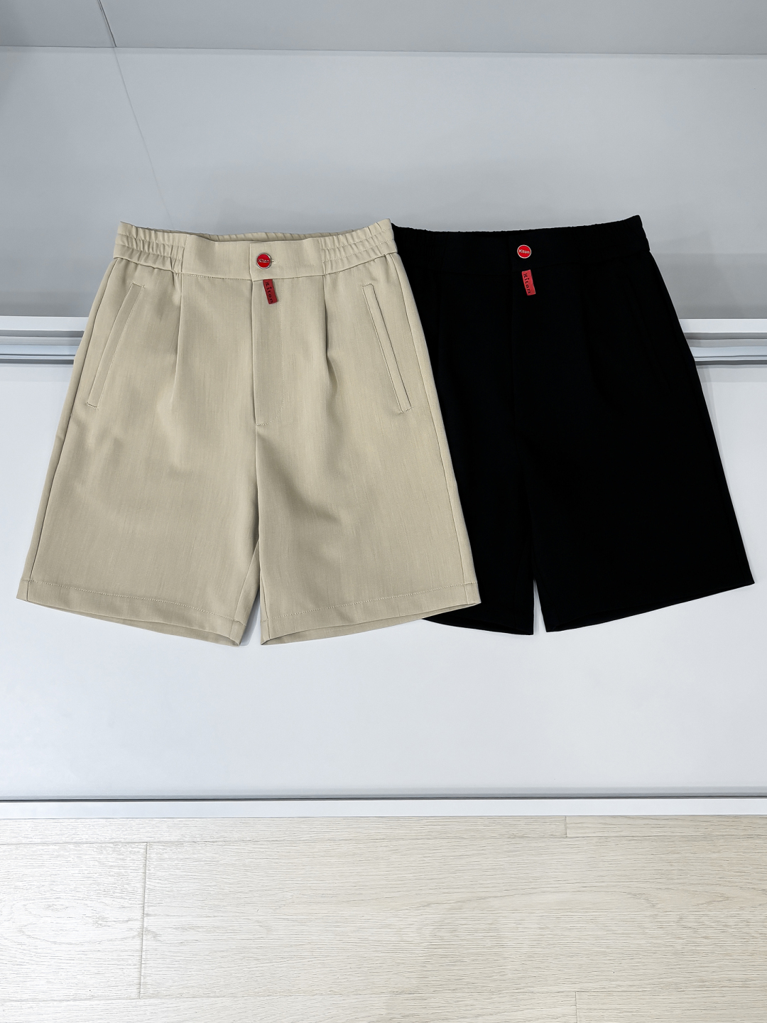Kiton Casual Shorts: Spring/Summer Collection - Comfortable & Stylish 3 cmp i1746281958714 3458 0 3