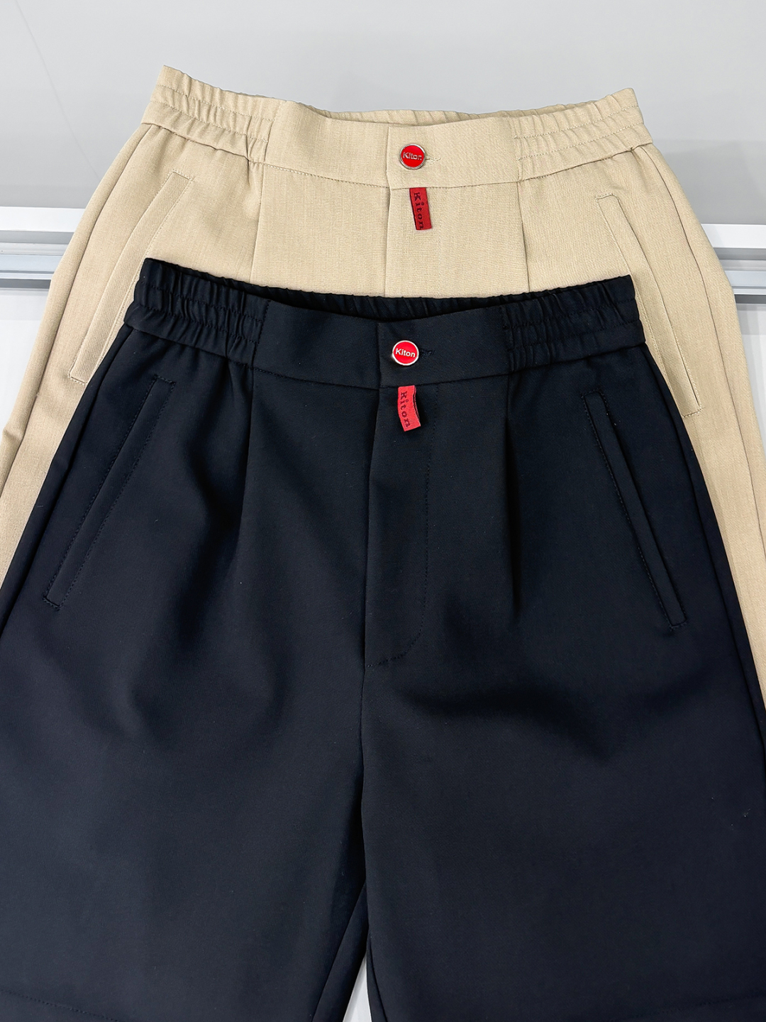 Kiton Casual Shorts: Spring/Summer Collection - Comfortable & Stylish 4 cmp i1746281958714 699 0 1